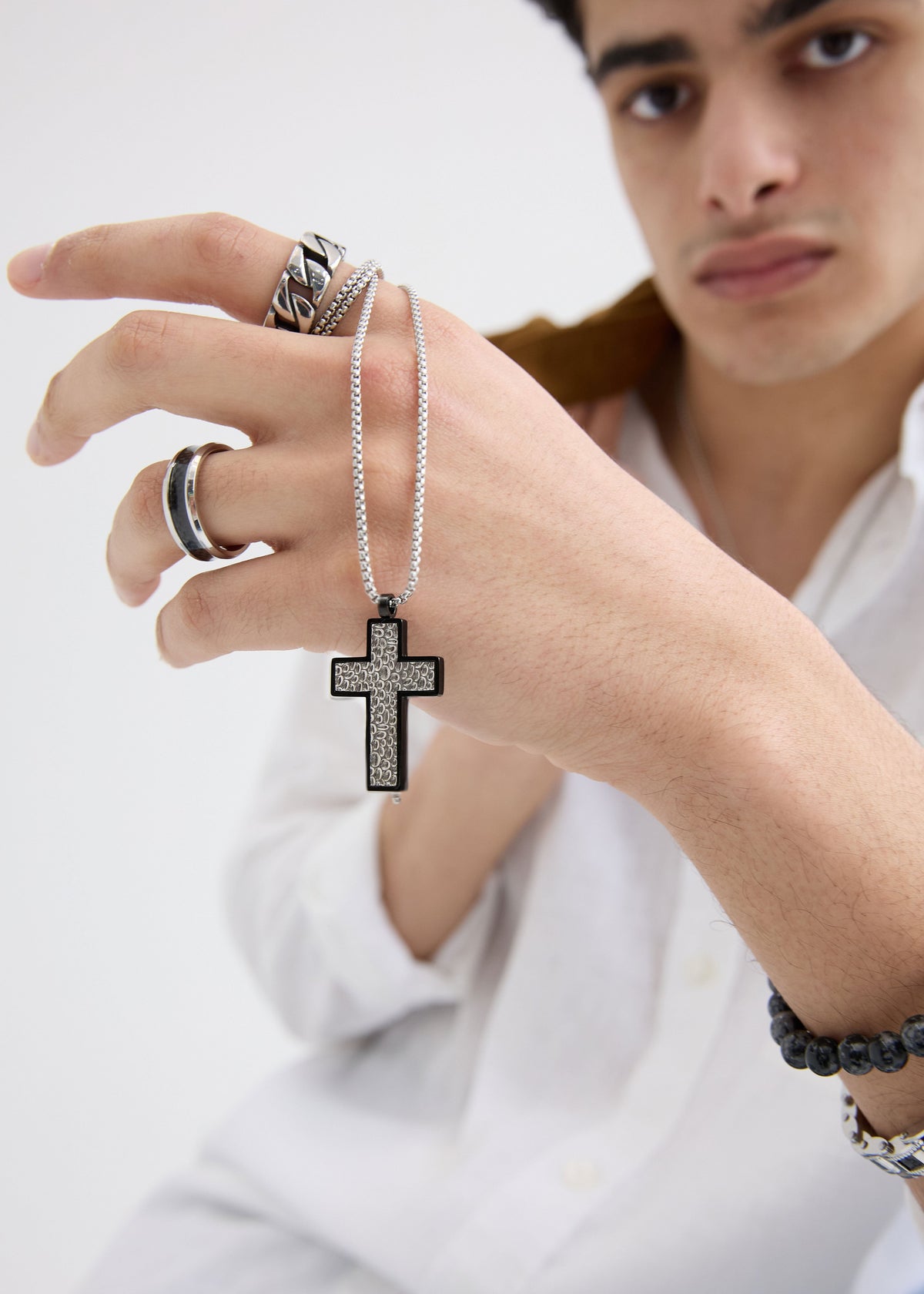 Charm Cross Hálsmen