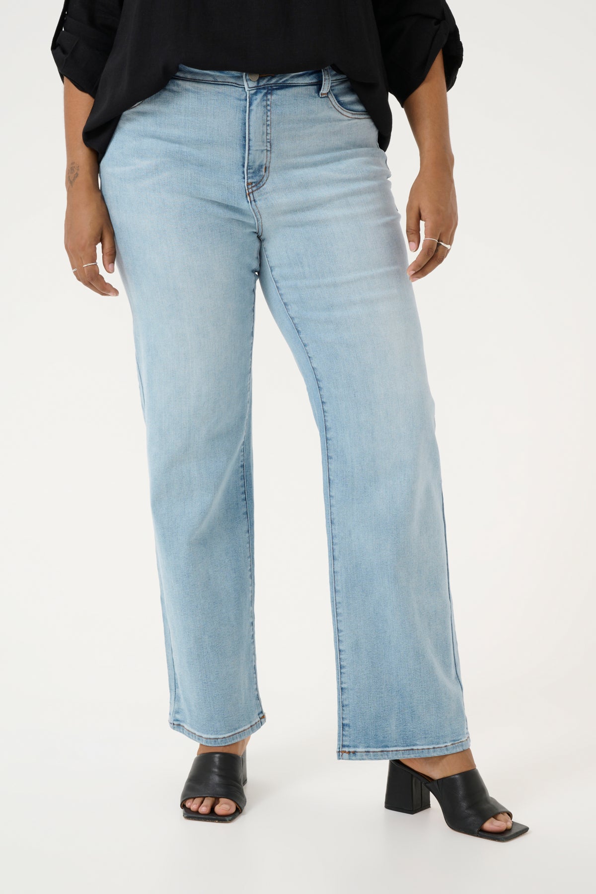 Kanna Light Blue Denim