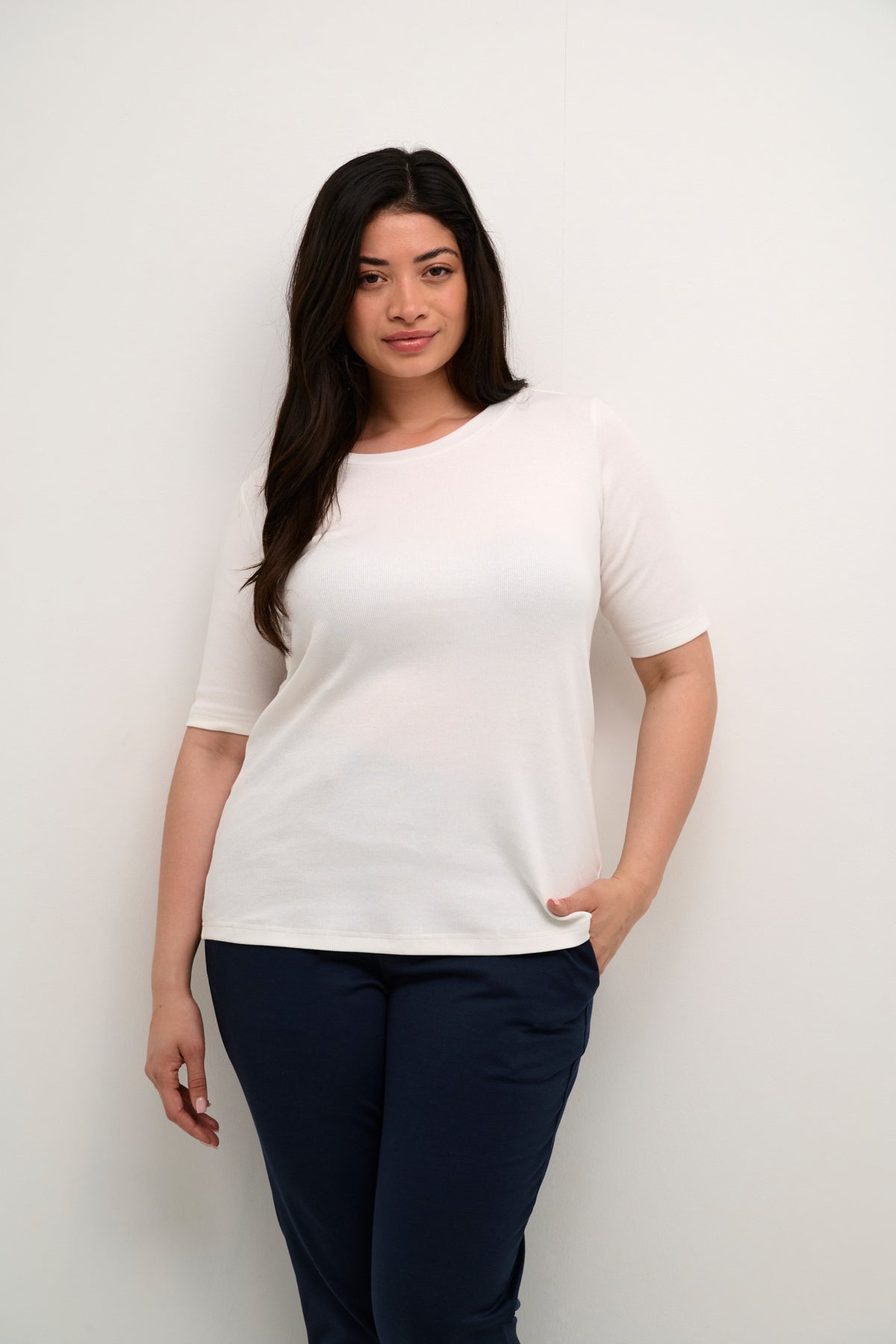 Carina Stuttermabolur