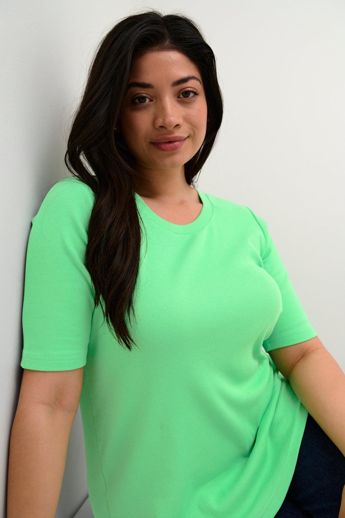 Carina Stuttermabolur