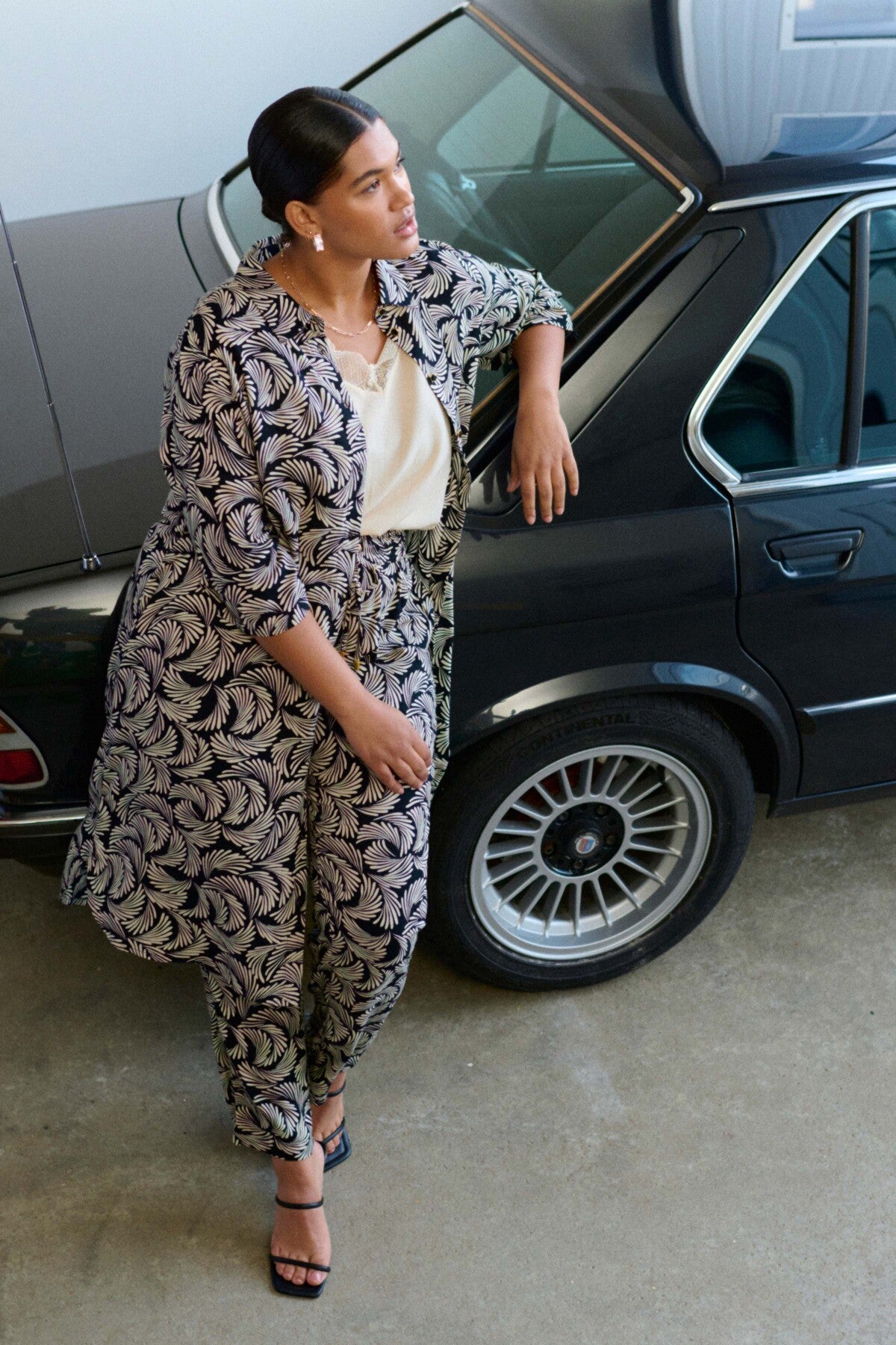 Antique White Skyrtukjóll