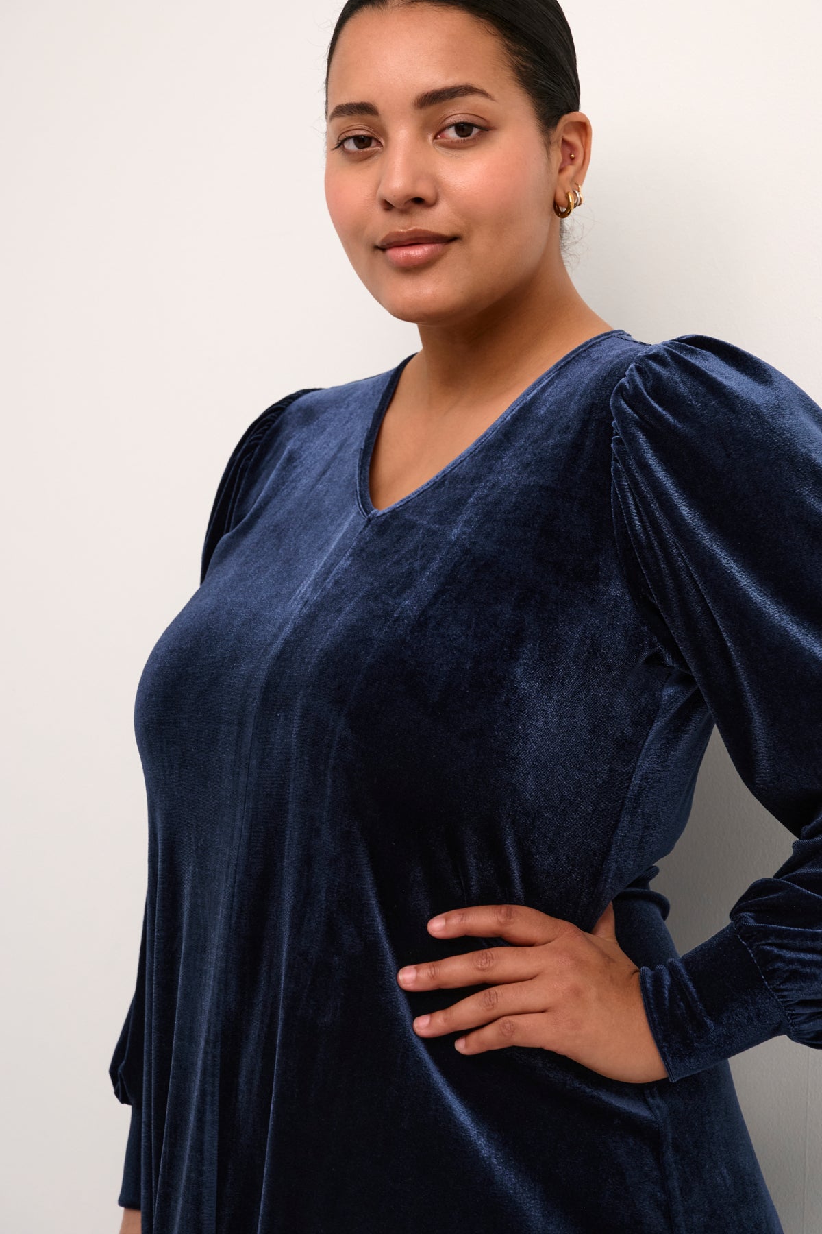 Hellen Velúr Kjóll