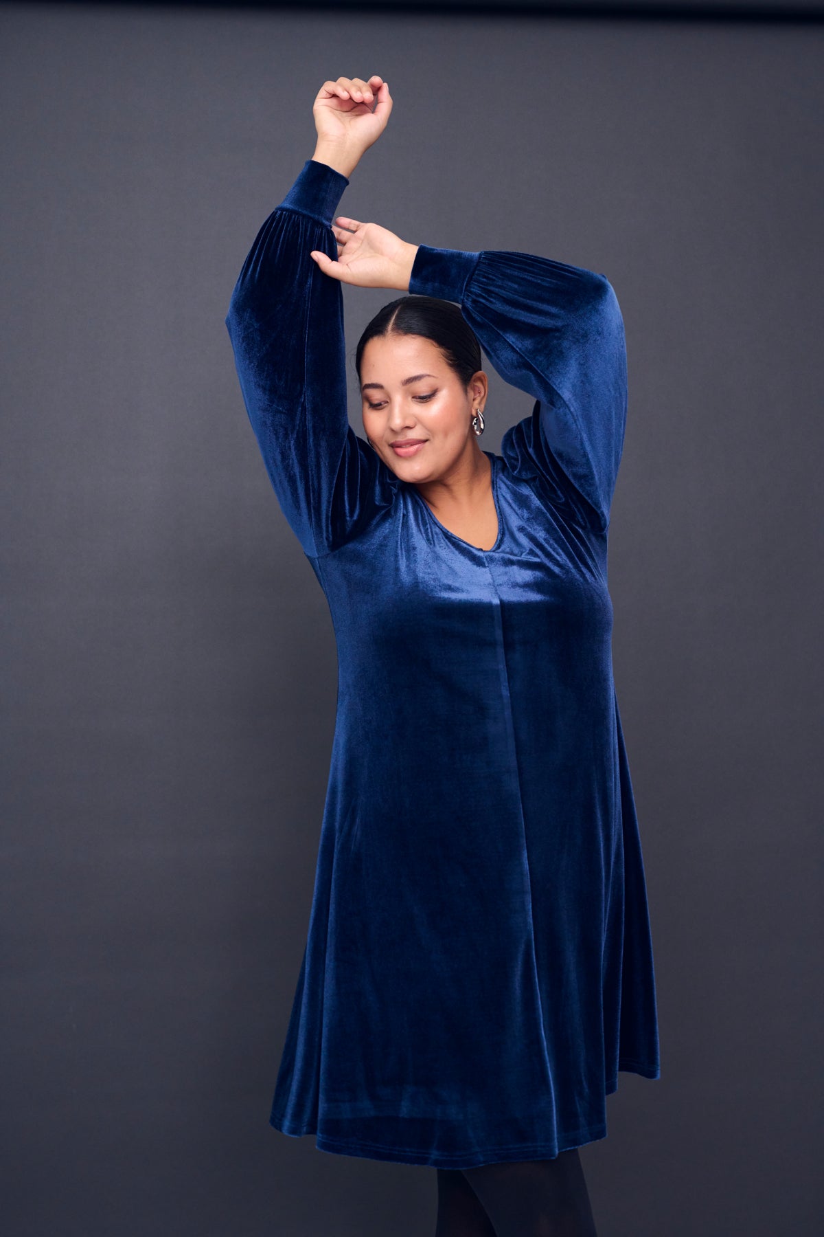 Hellen Velúr Kjóll