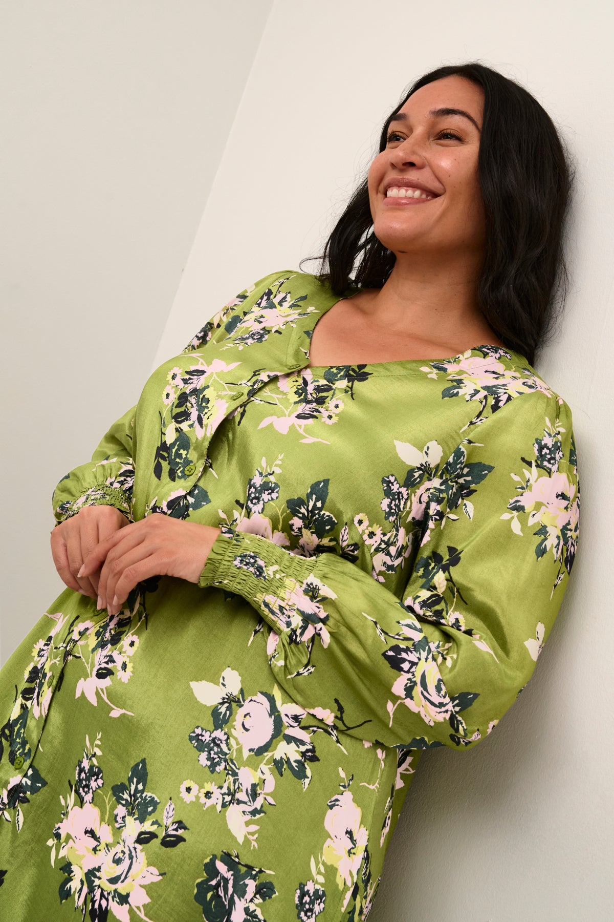 Green Stencil Kjóll