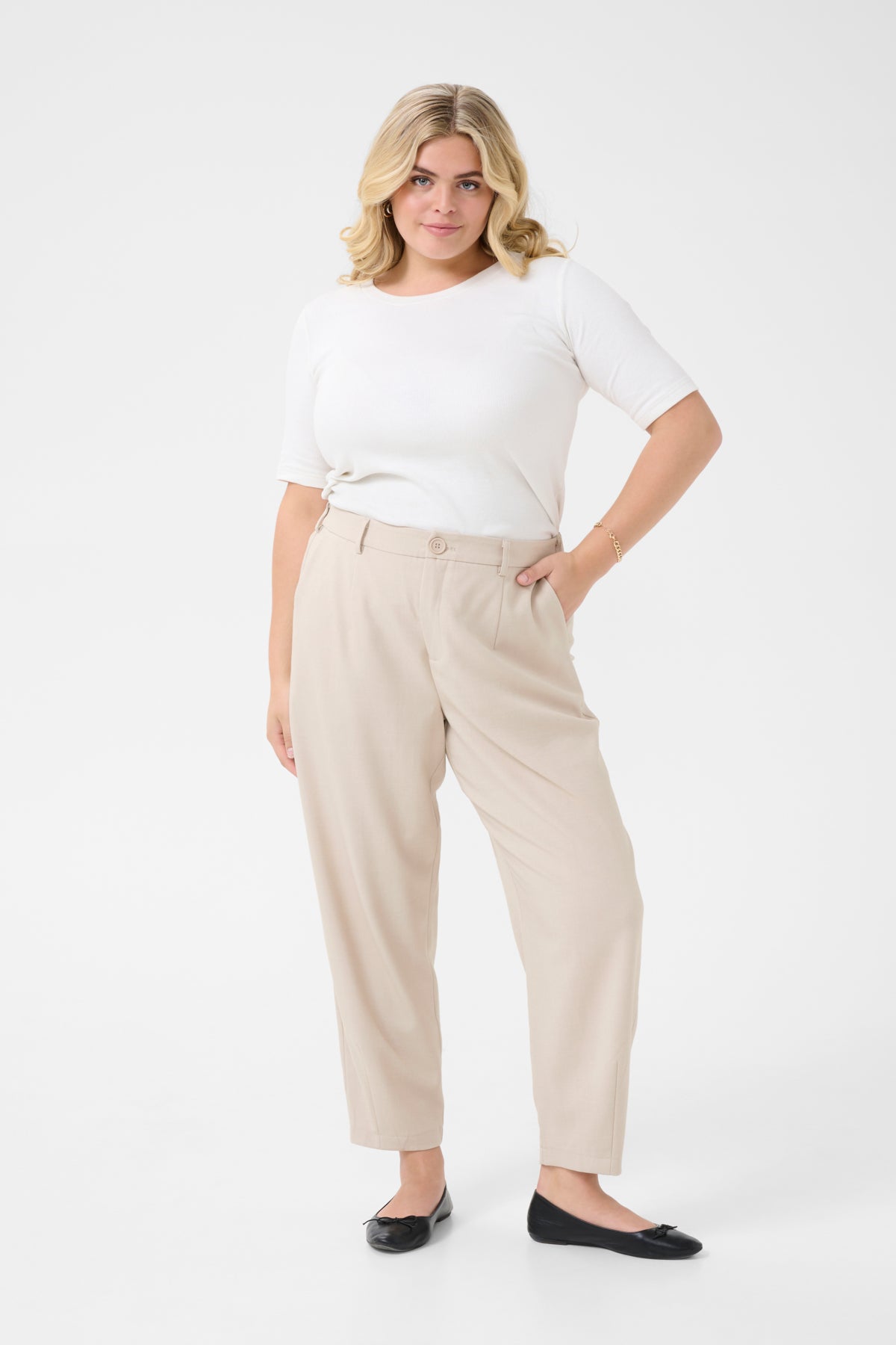 Merla Buxur - Feather