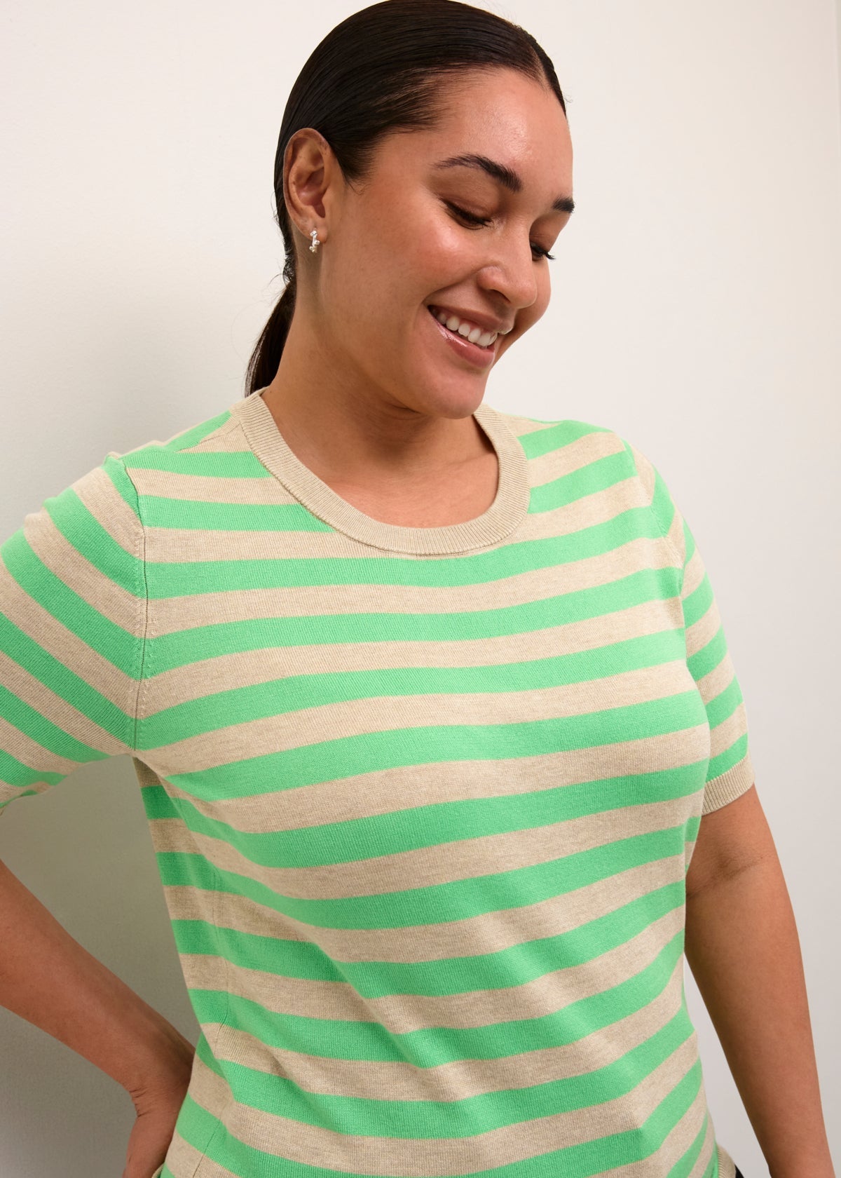 Lizzy Green Stutterma Peysa