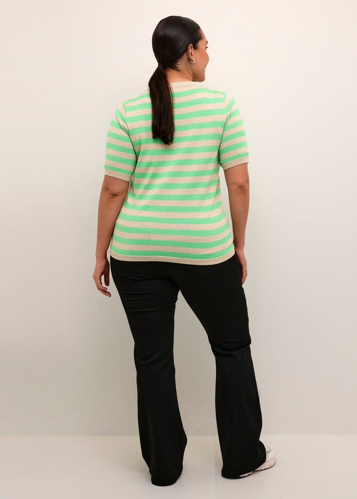 Lizzy Green Stutterma Peysa