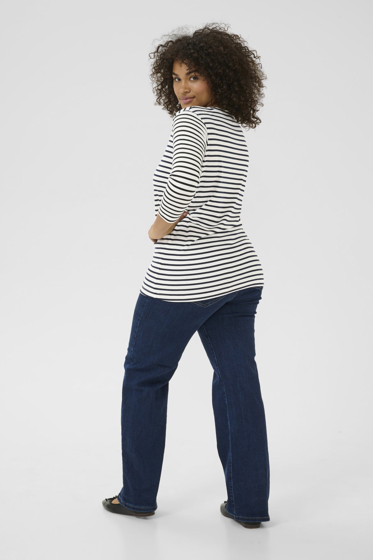 Lia Kvarterma Toppur