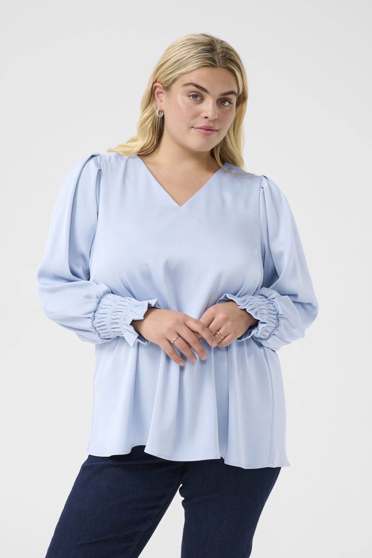 Hilla Satín Blússa