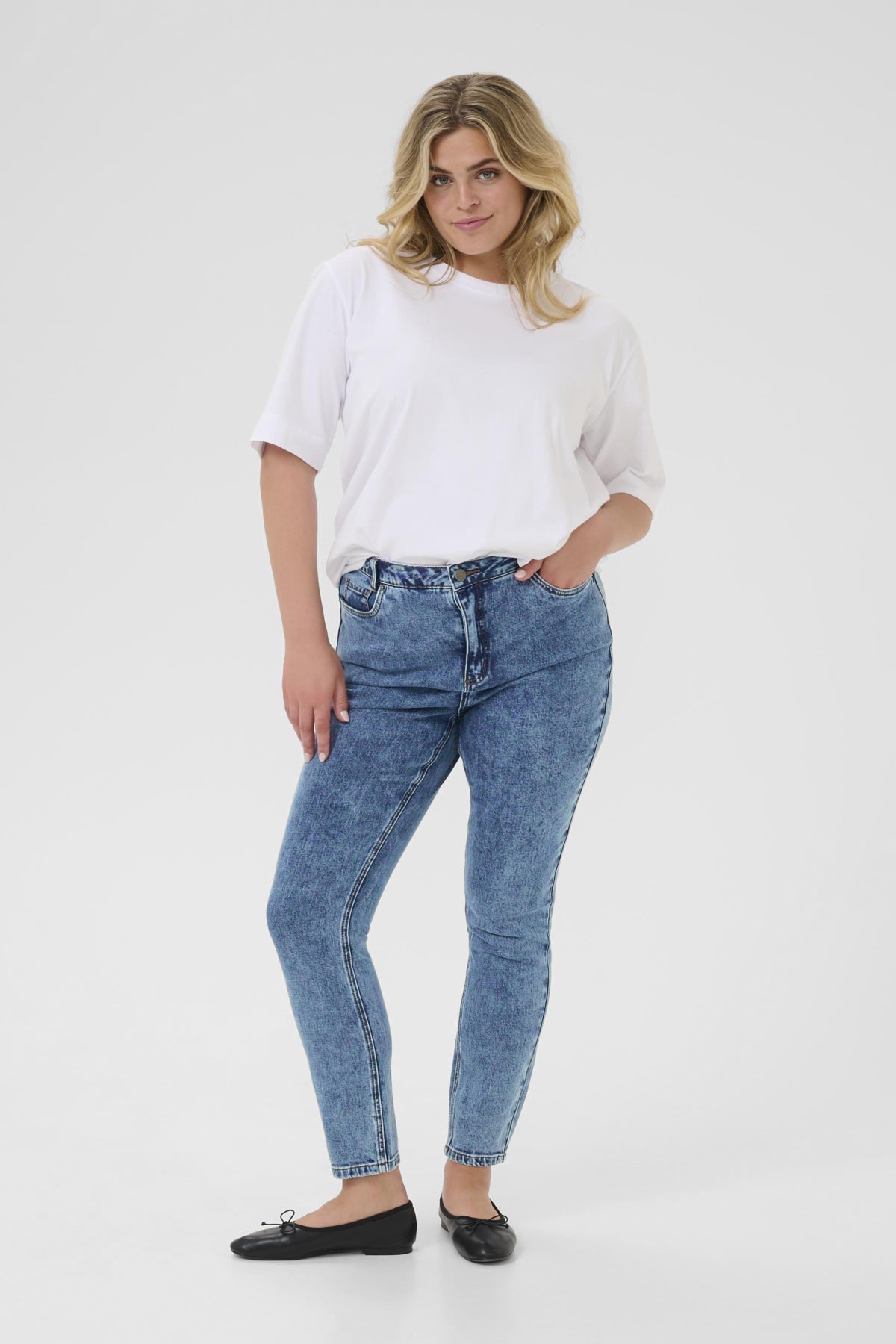 Elona Slim Jeans