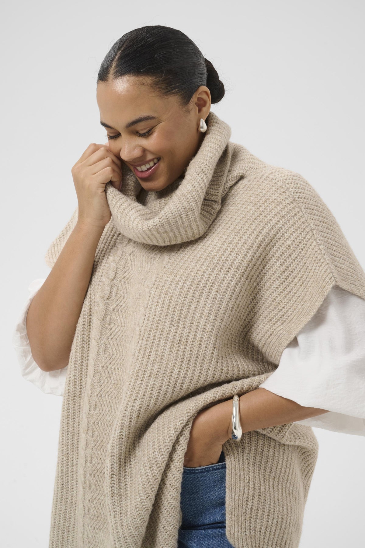 Mala Knit Poncho