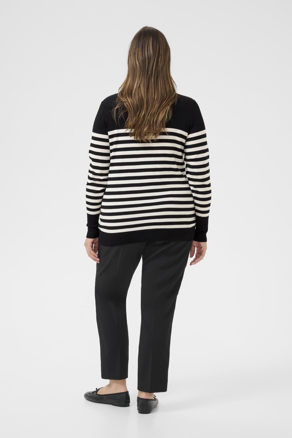 Lizzy Stripe Golla