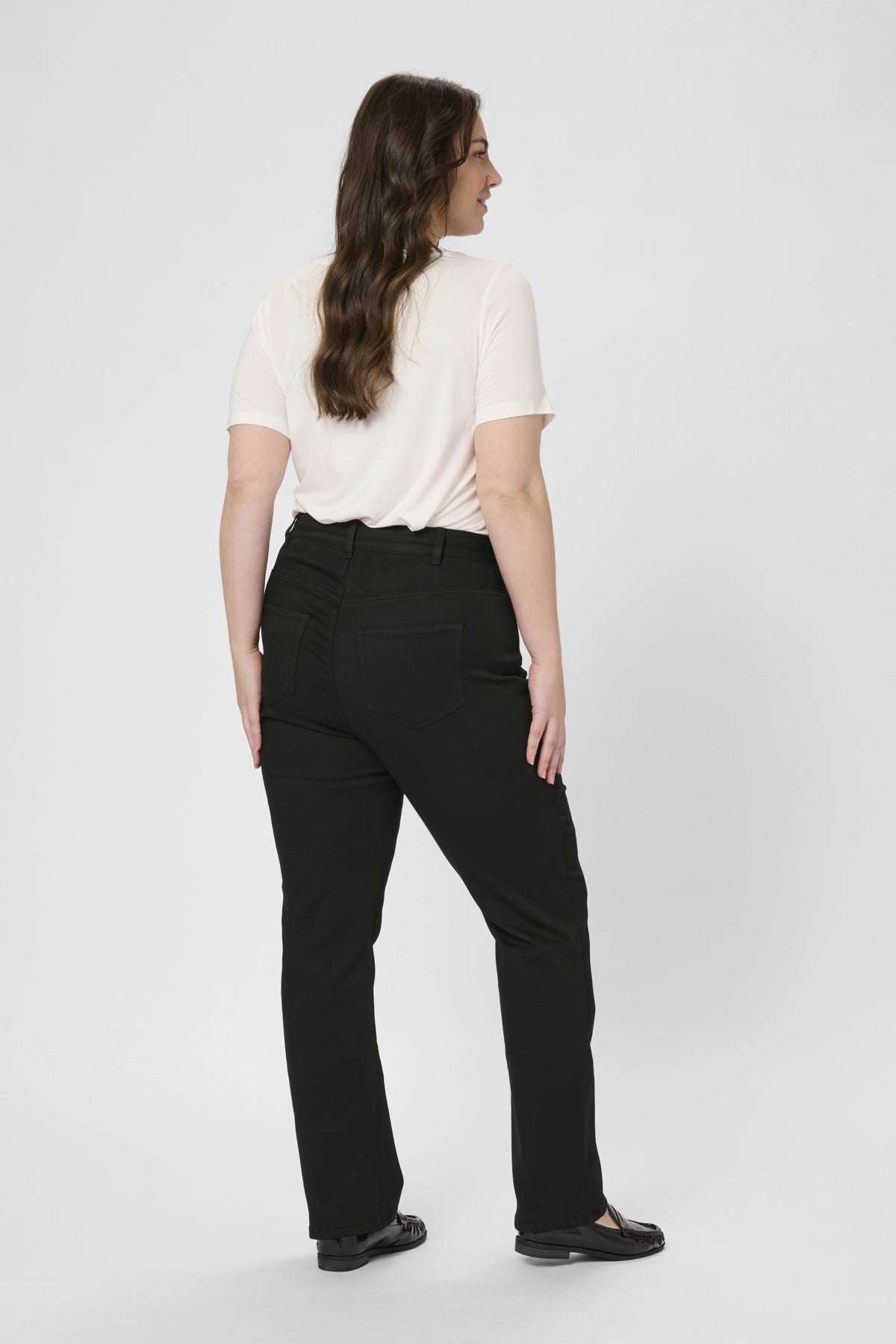 Dina Straight Jeans - Svartar