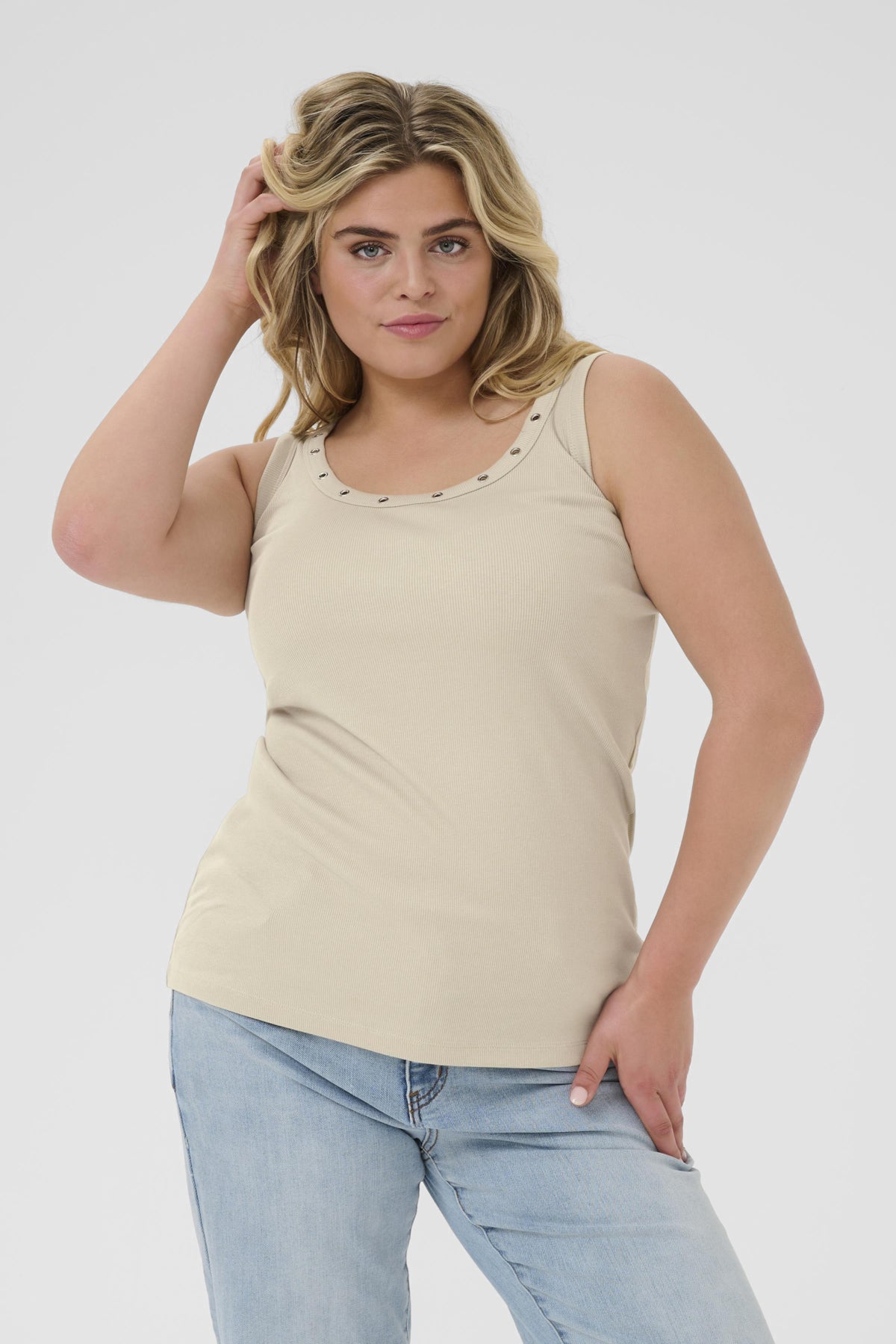 Carina Eyelets Hlýrabolur