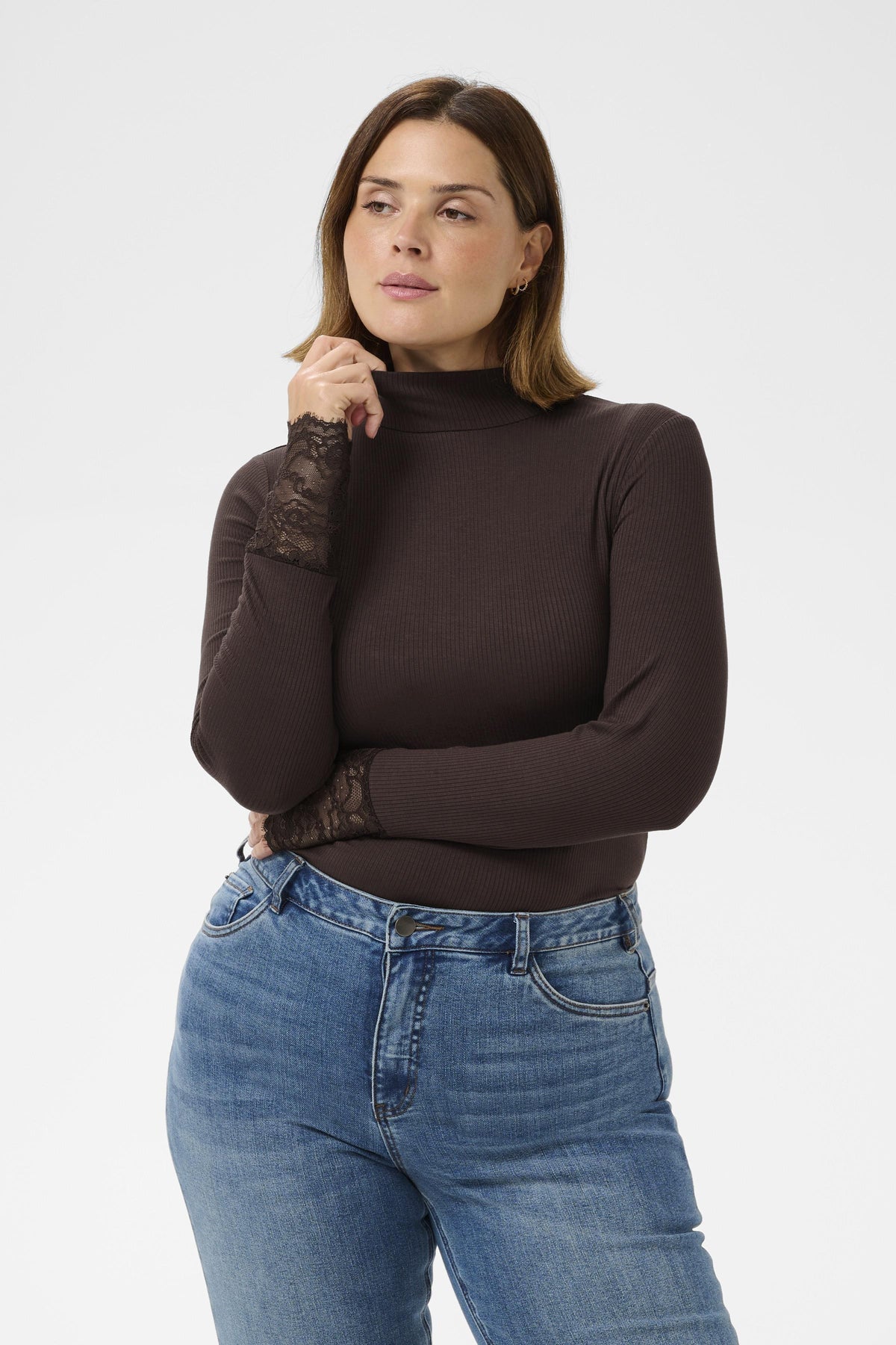 Omia Turtleneck