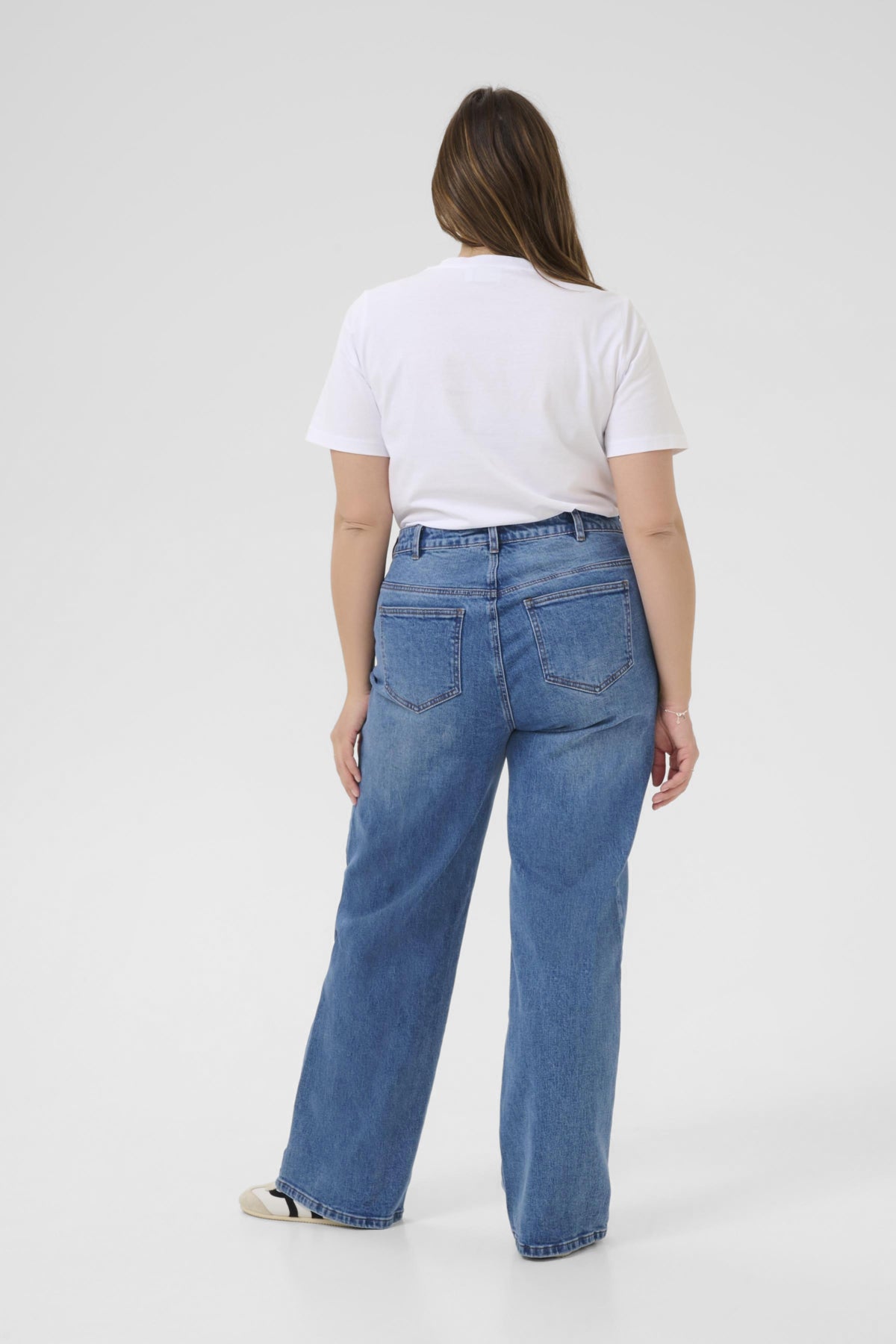 Leana Wide Jeans