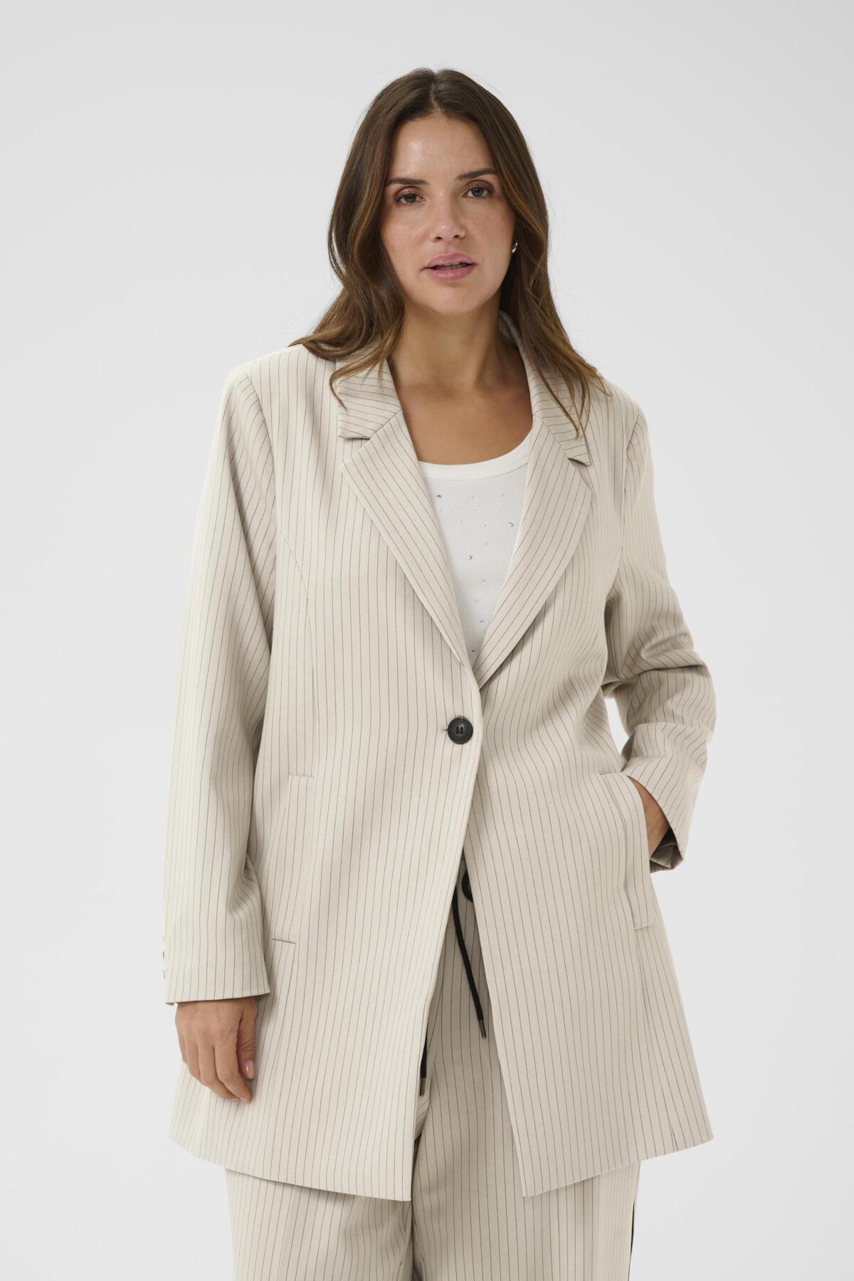 Sirana Blazer Jakki