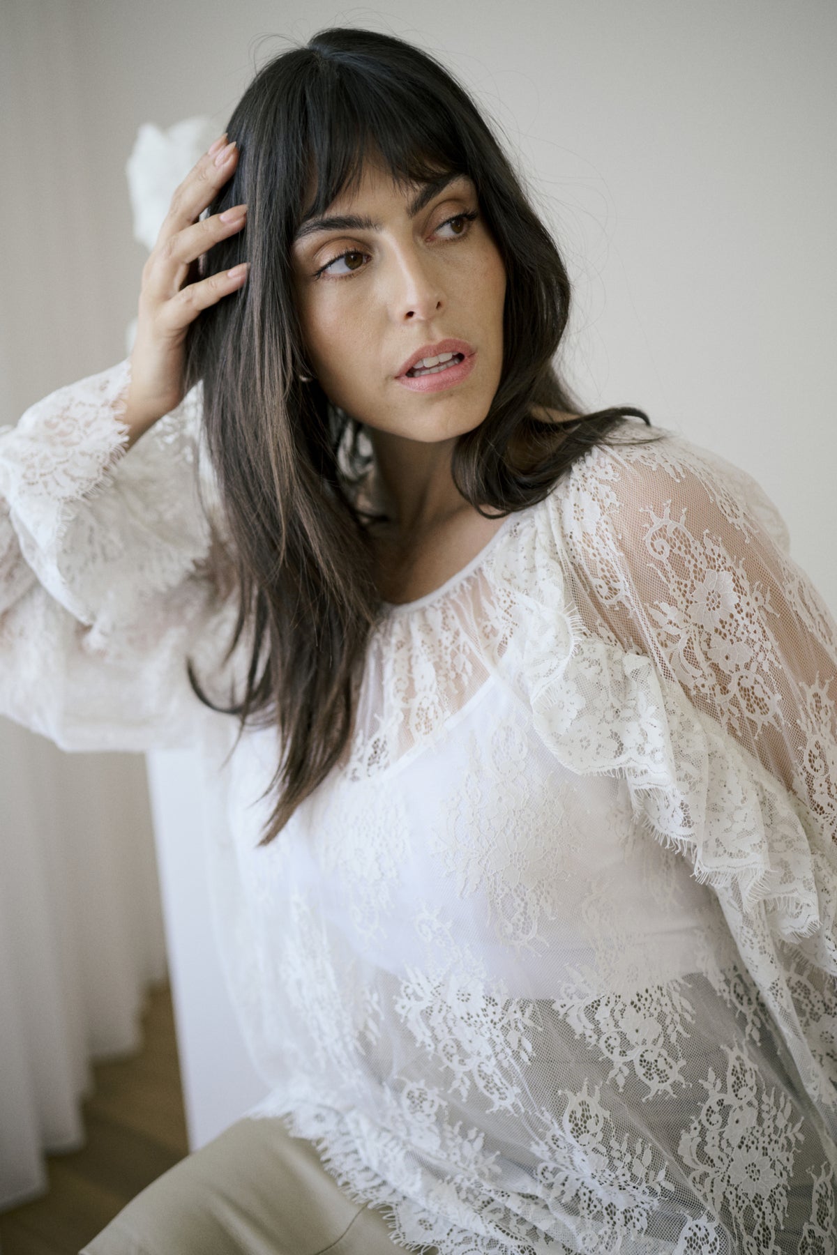 Amalia Lace Blússa