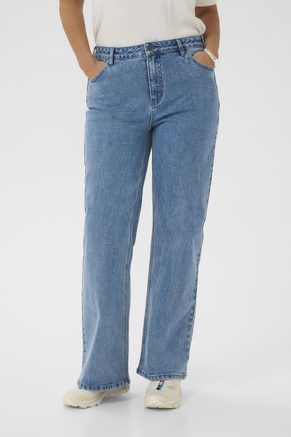 Flora Flare Long Jeans - Blue Washed