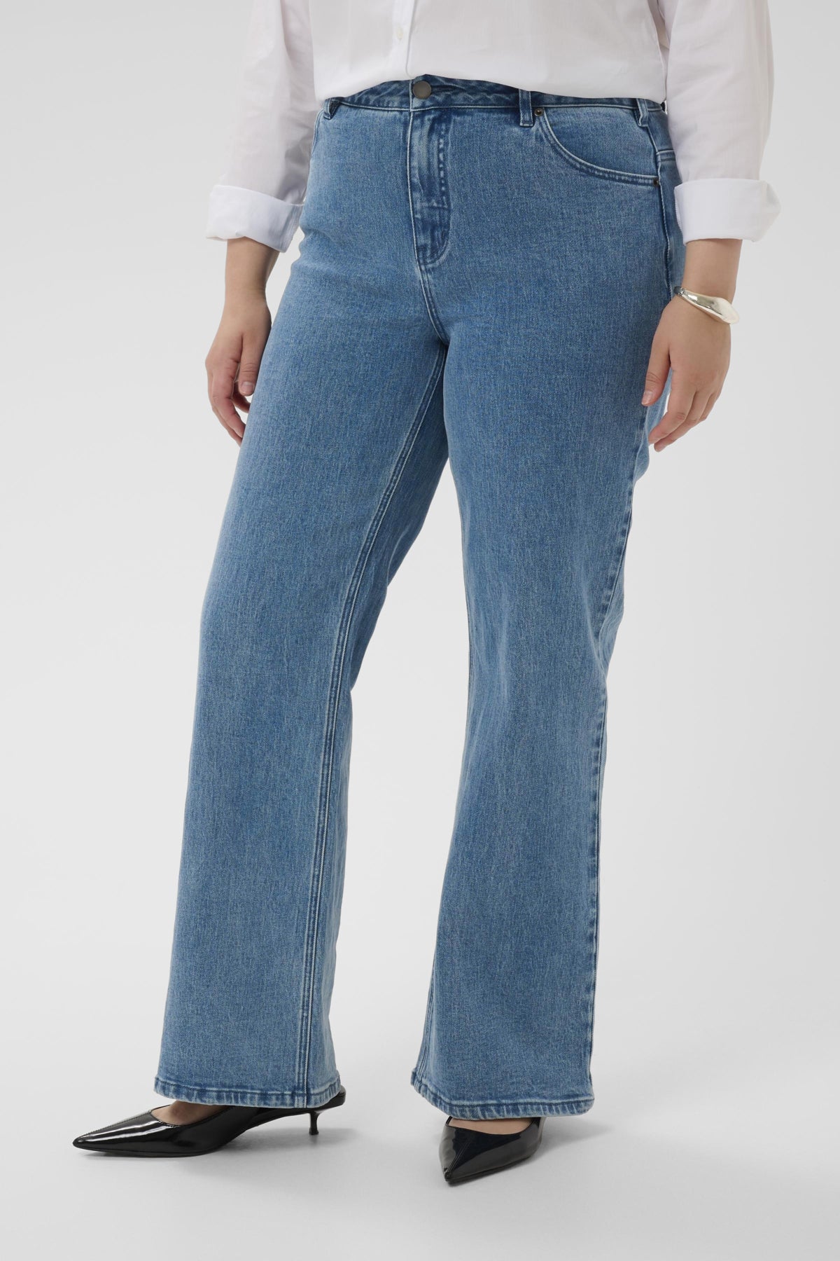 Flora Flare Long Jeans - Blue Washed