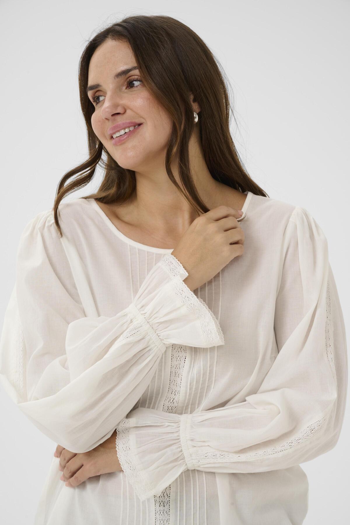 Clara Blússa