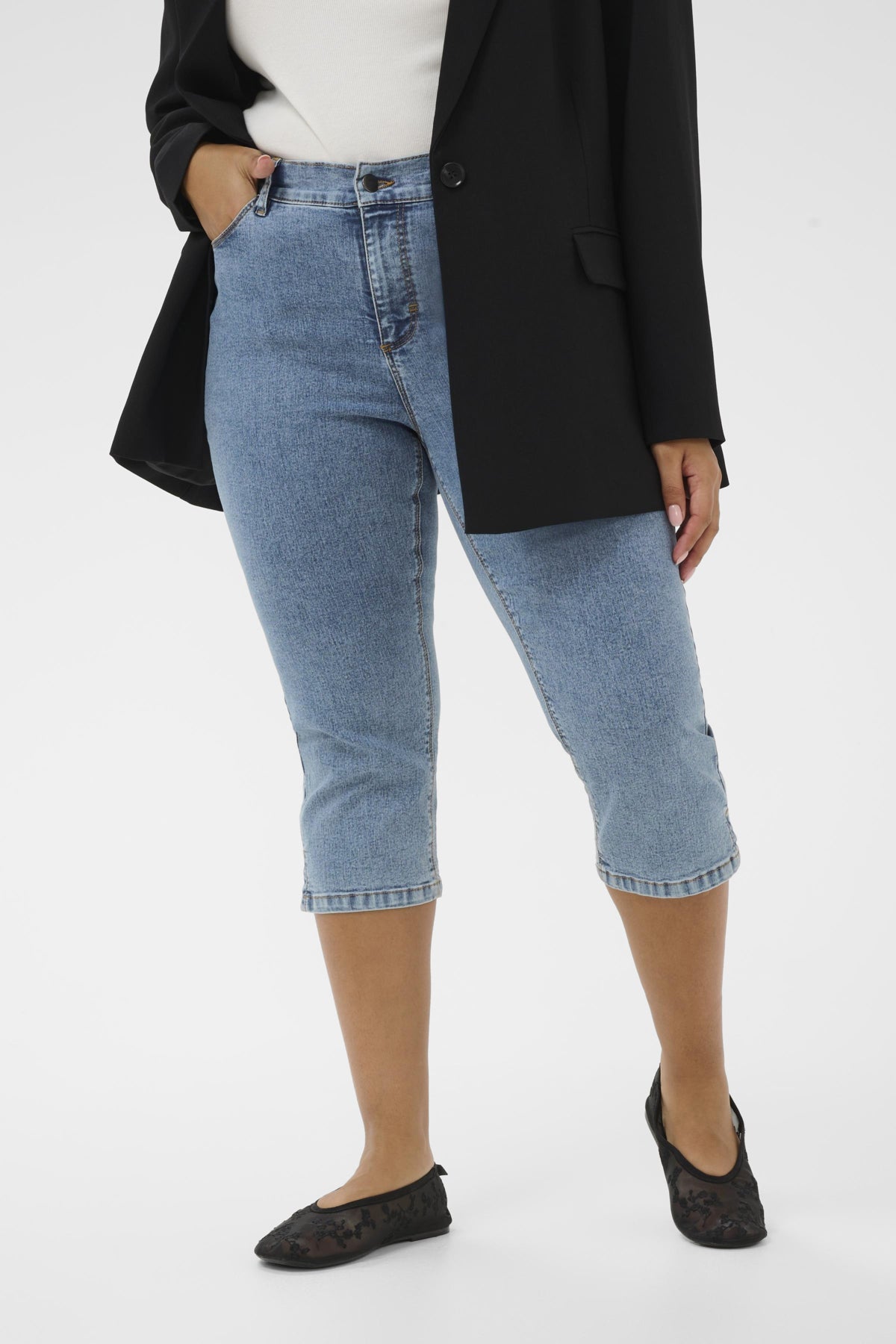 Vilana Capri Buxur