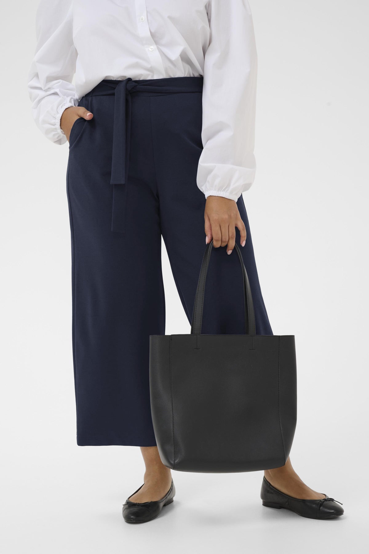 Pheolo Cropped Buxur - Navy