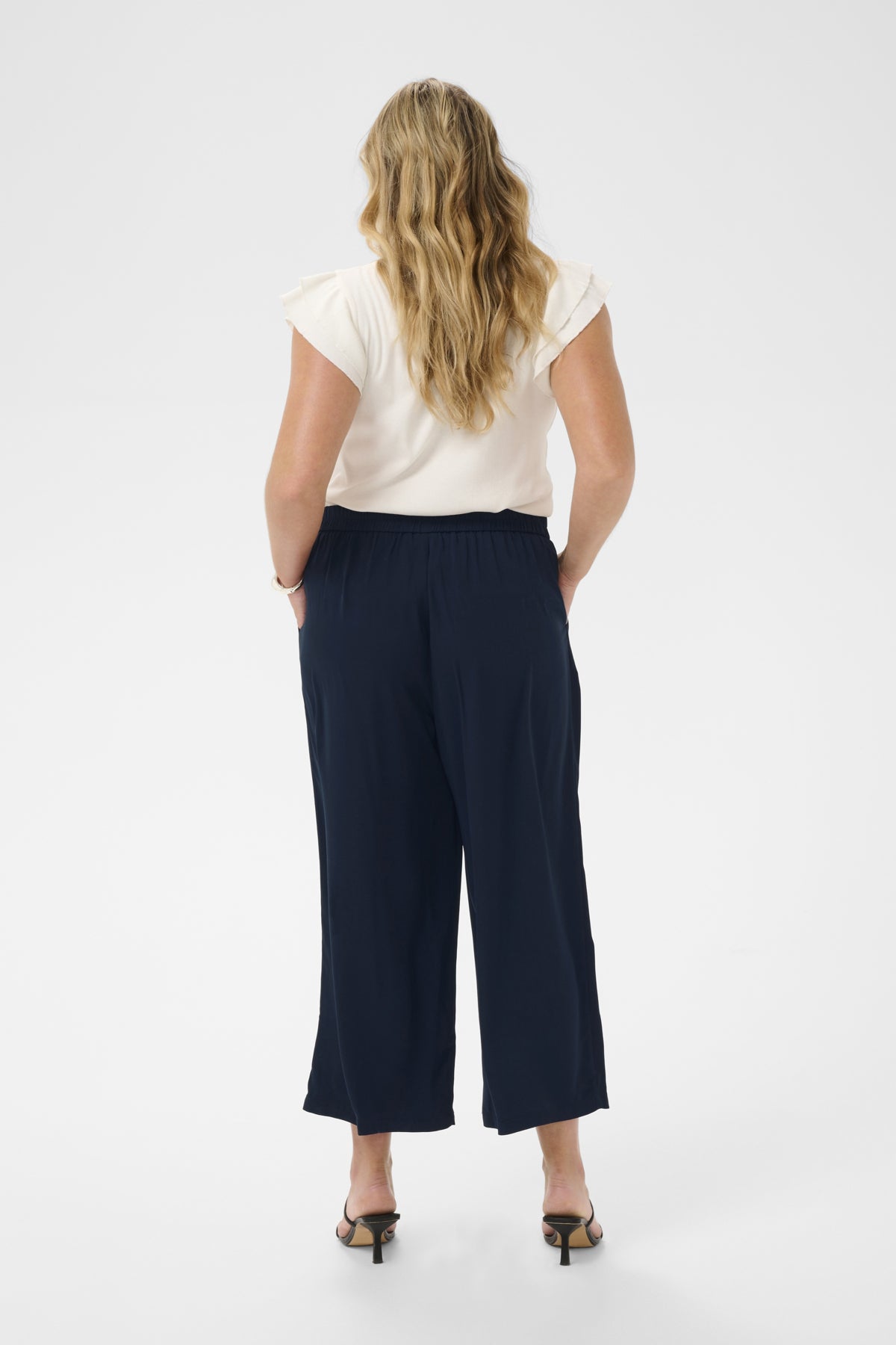 Cilia Cropped Buxur