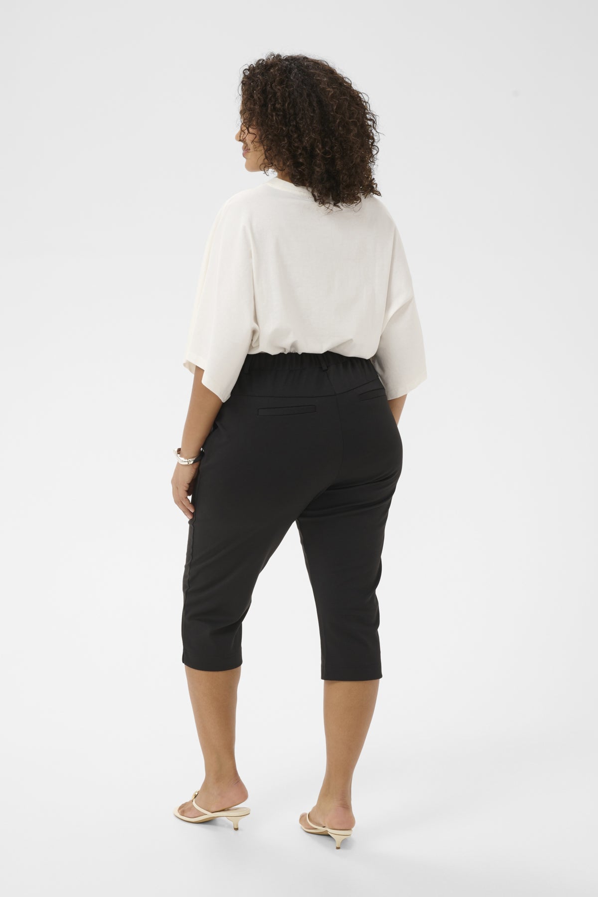 Jenna Capri Buxur