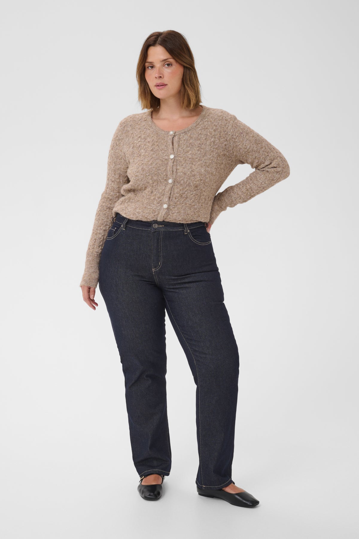 Flora Straight Jeans