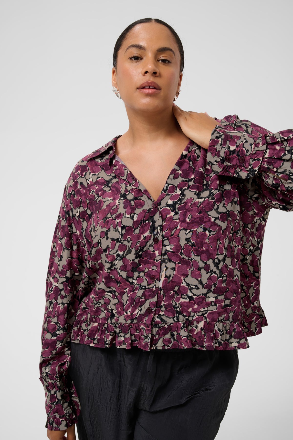Maggie Cropped Skyrta