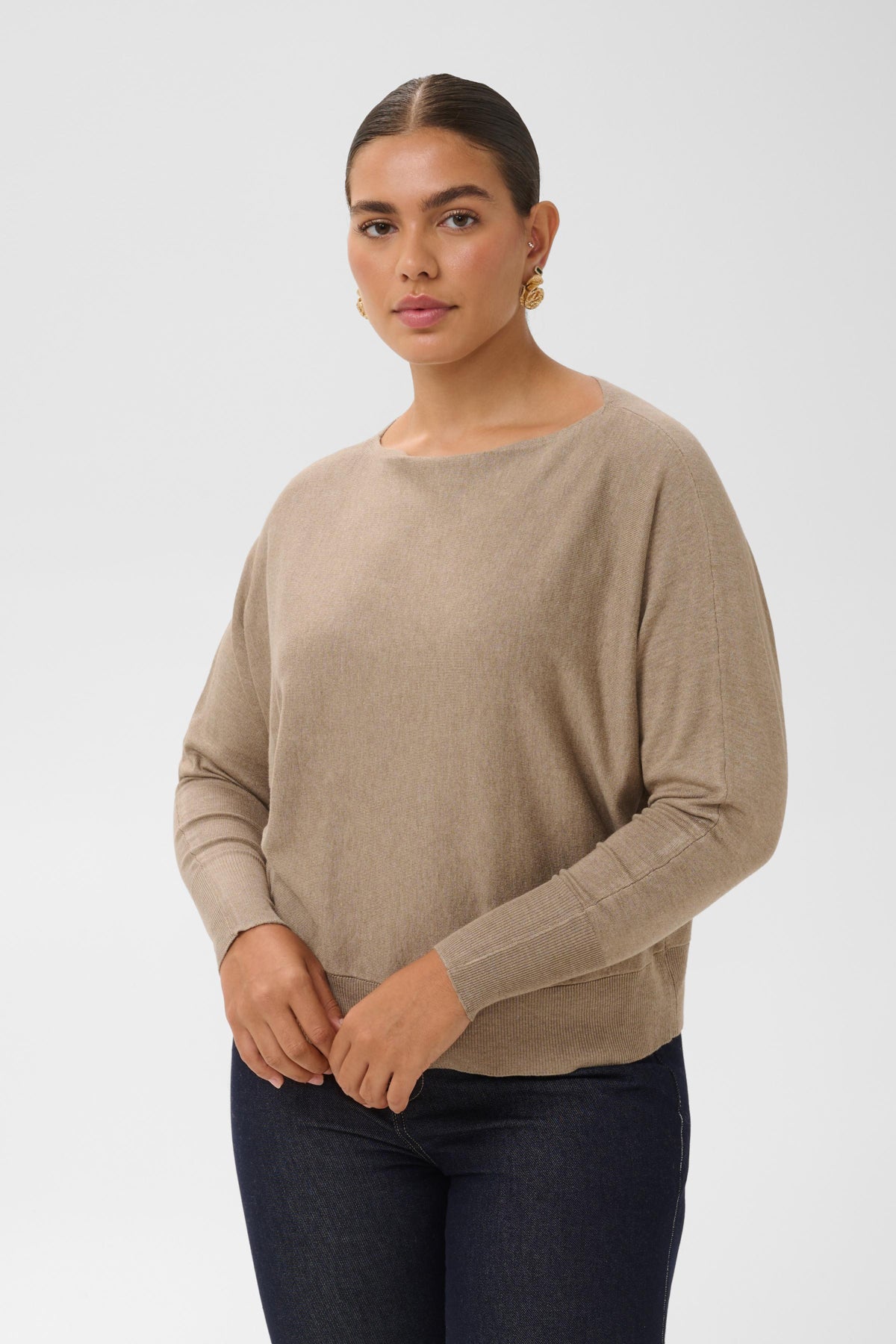 Lizzy Batwing Peysa