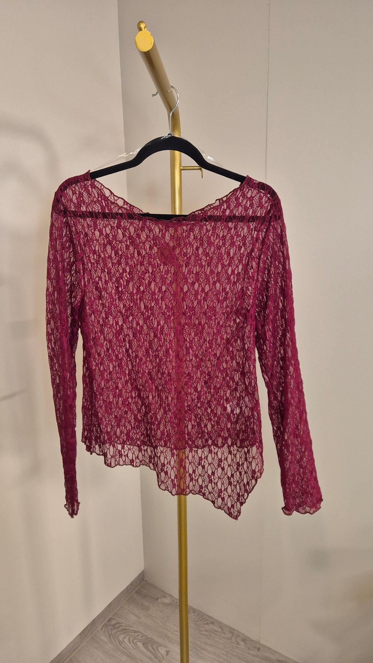 Asymmetric Lace Toppur