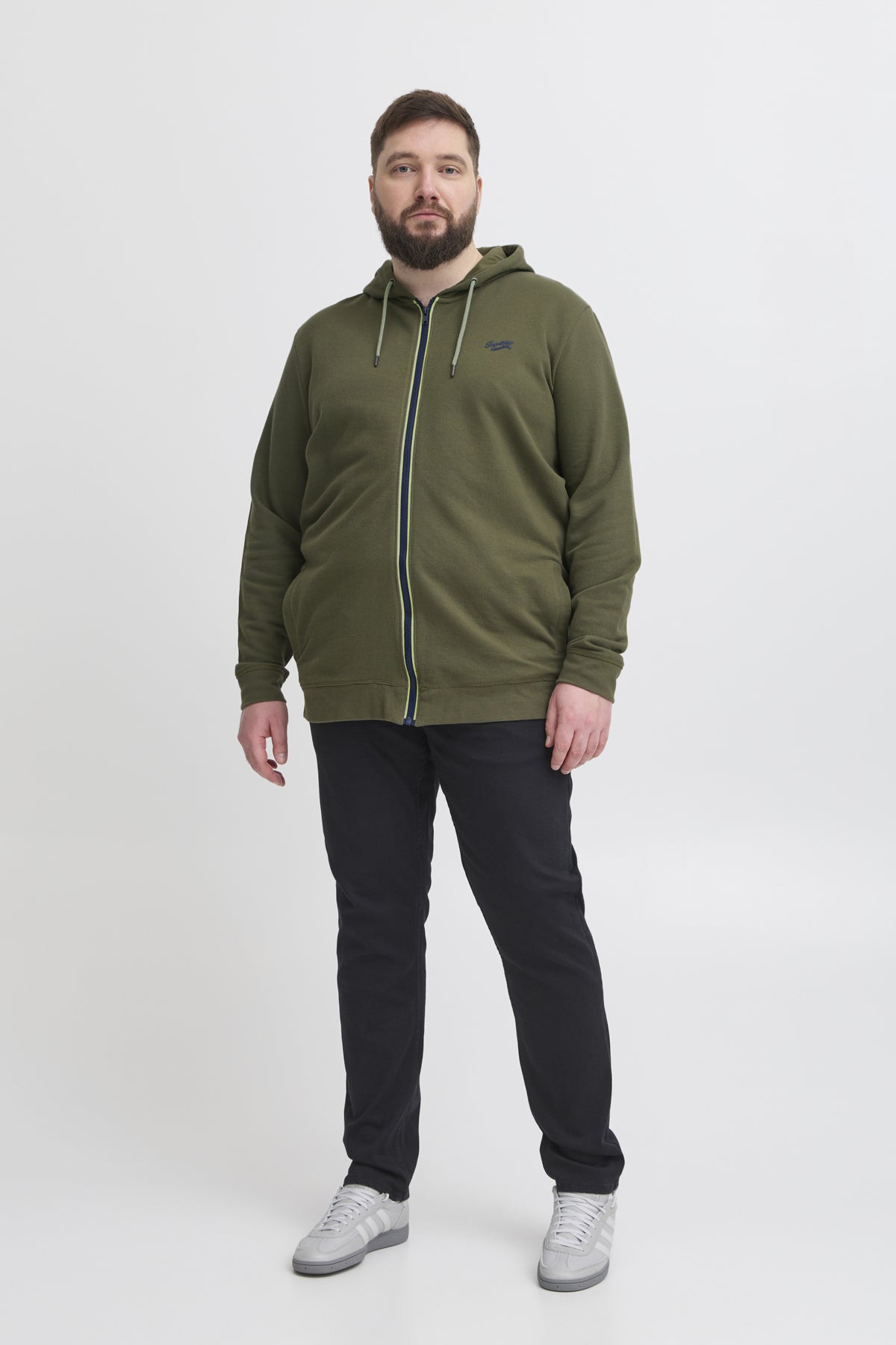 Superior Rennd Peysa