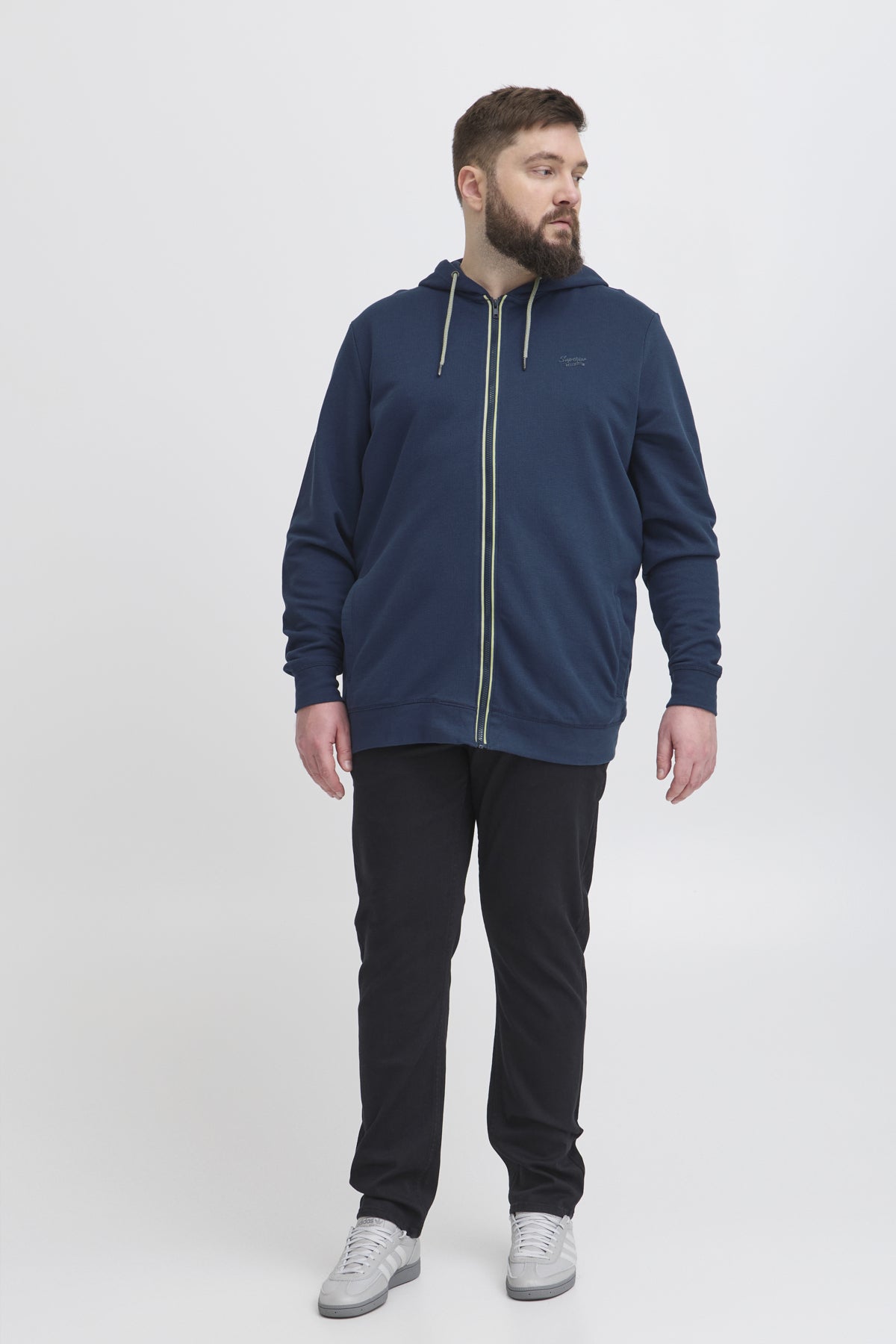 Superior Rennd Peysa