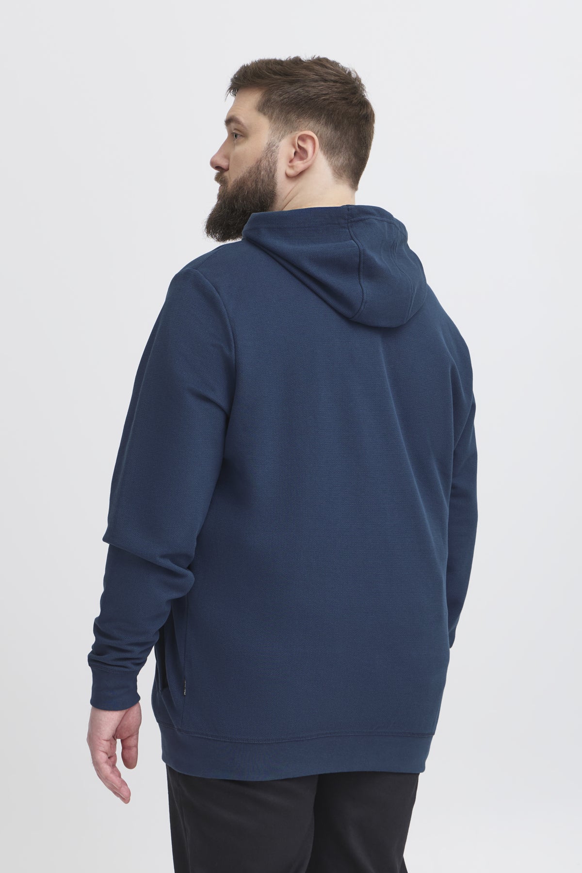 Superior Rennd Peysa