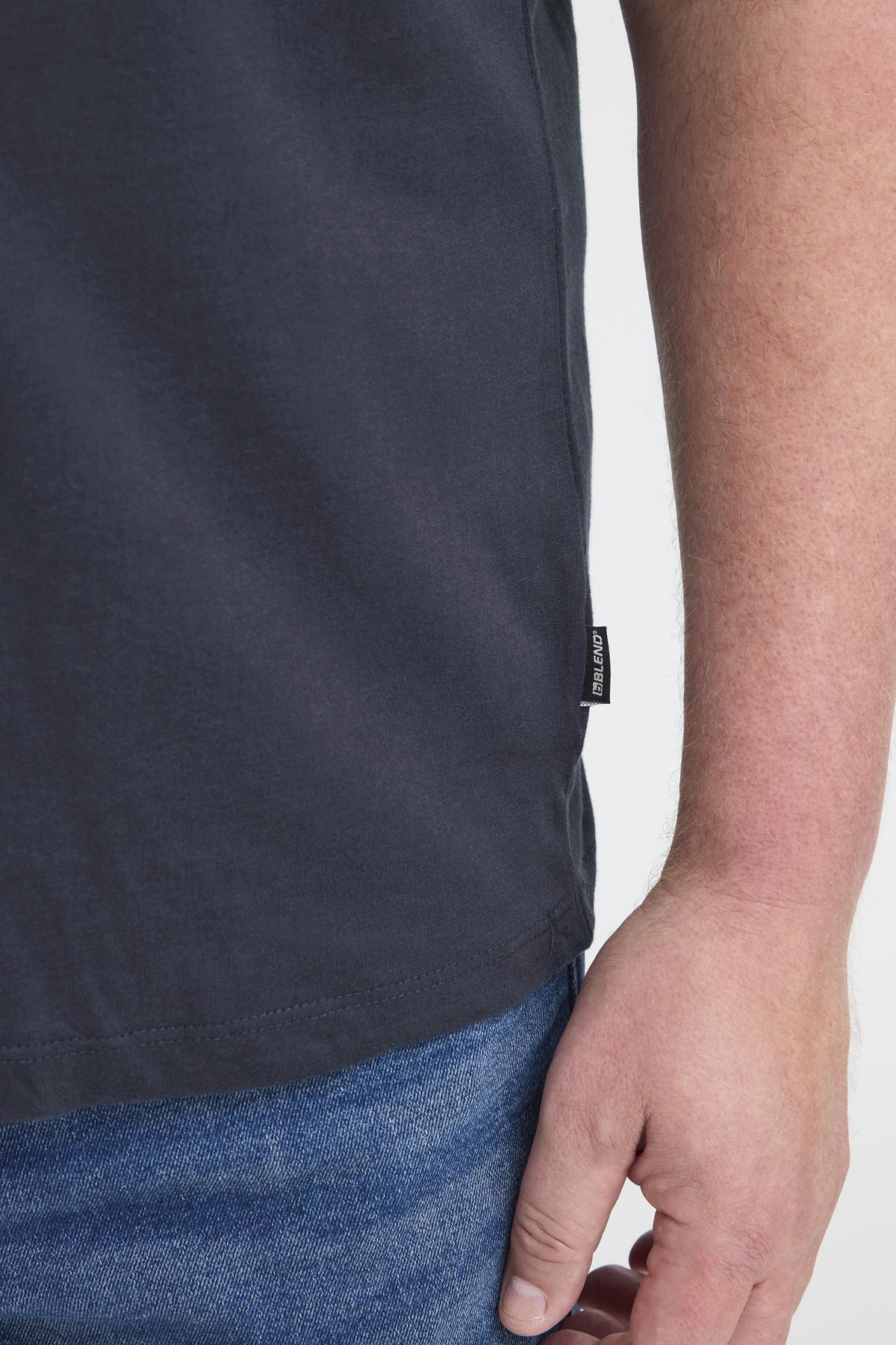 Kaven Stuttermabolur