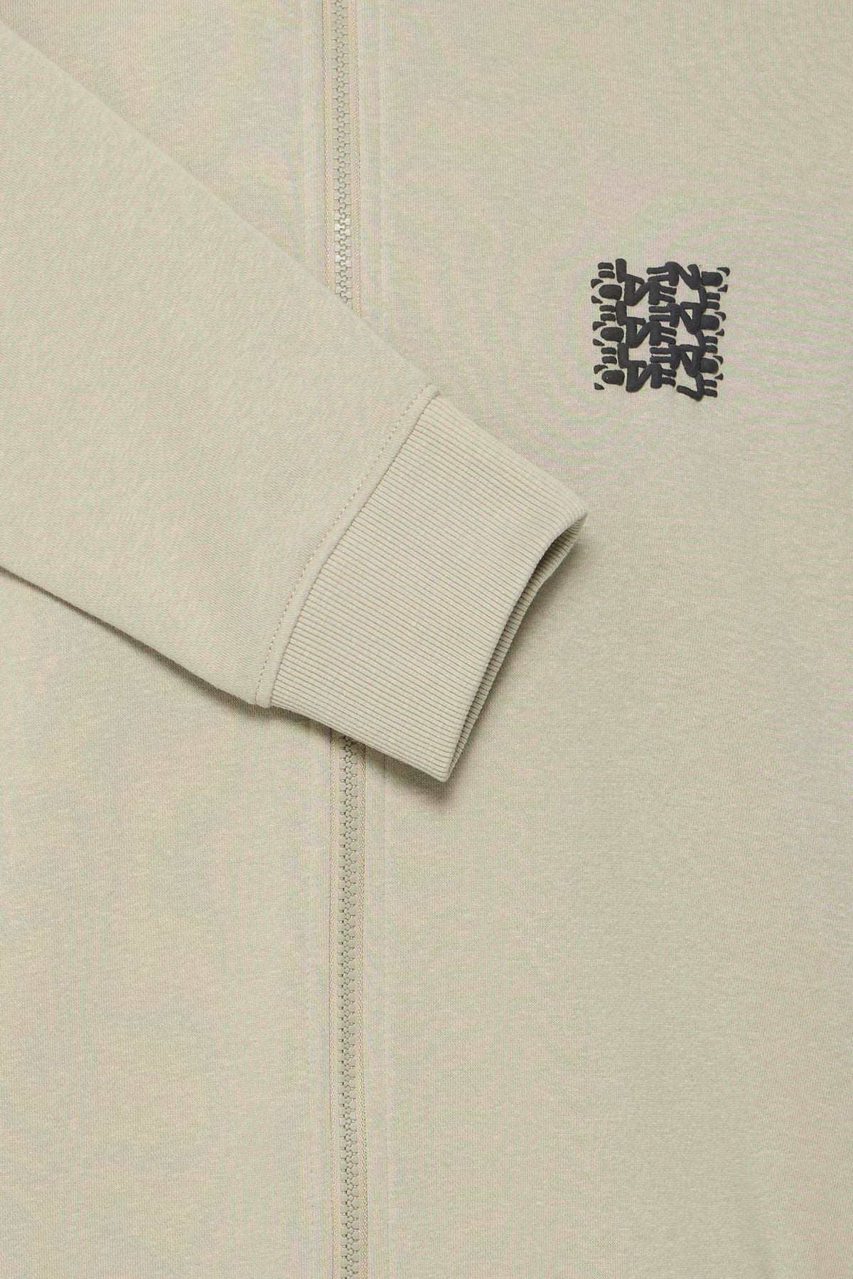 Full Zip Edition Peysa