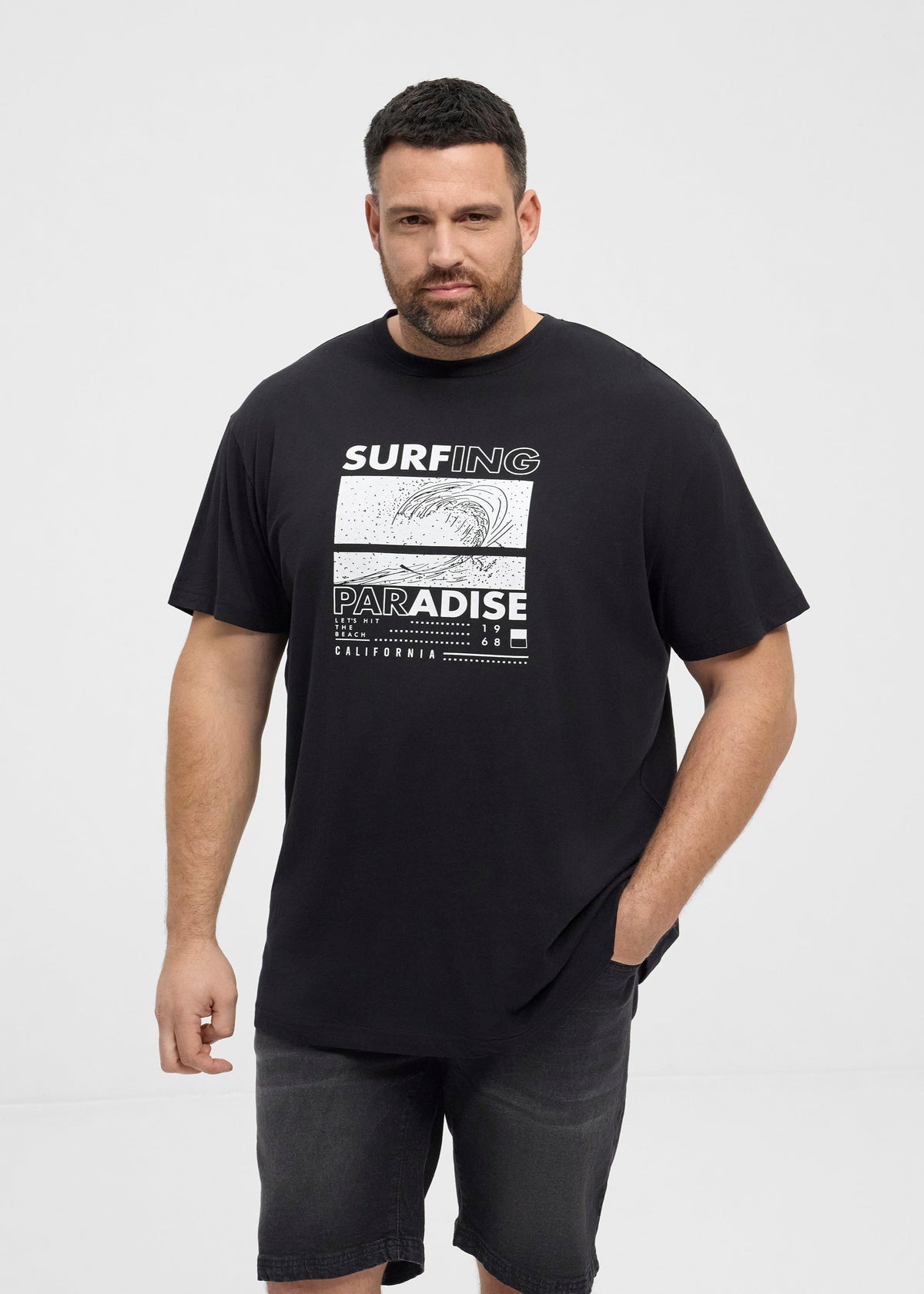 Surfing Stuttermabolur