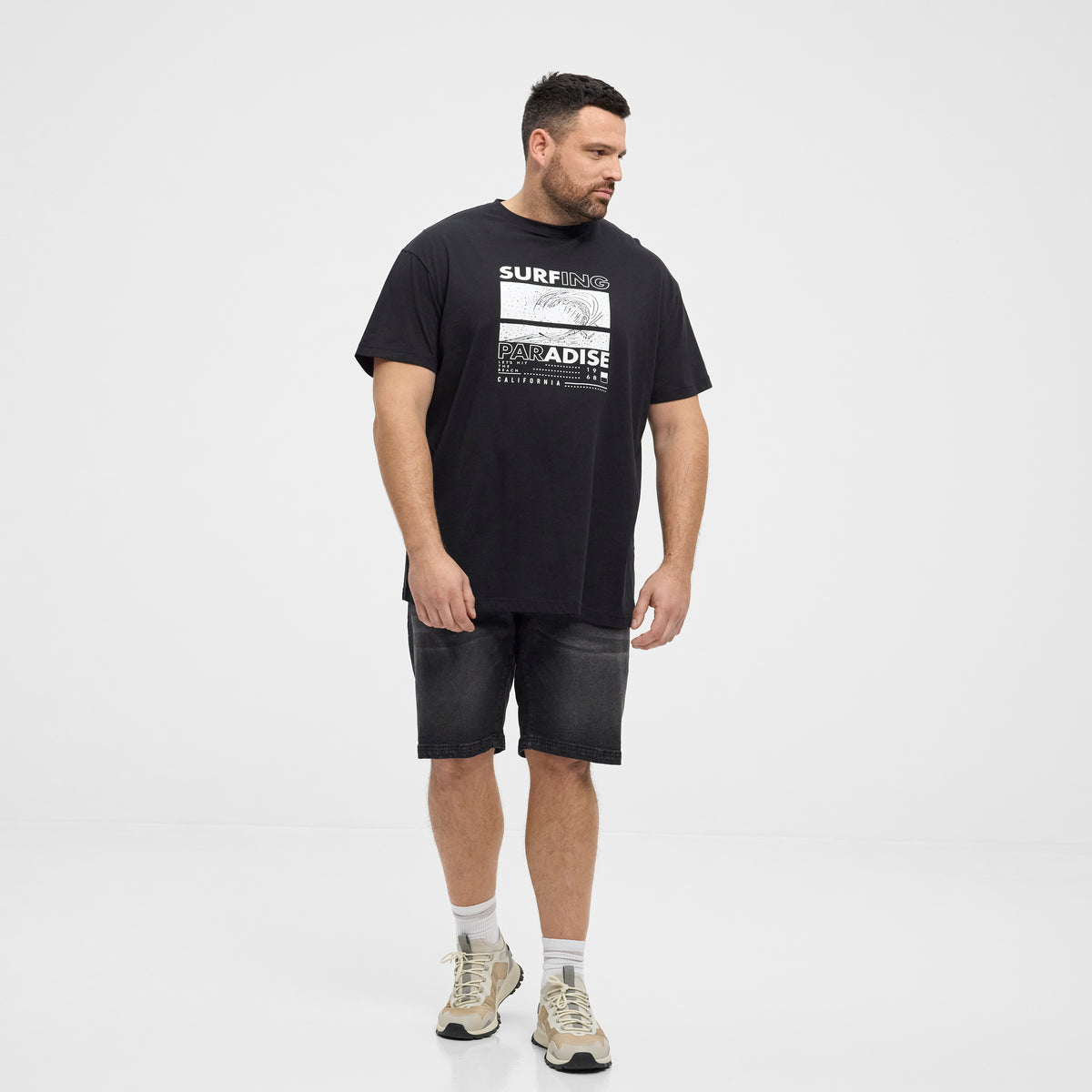 Surfing Stuttermabolur