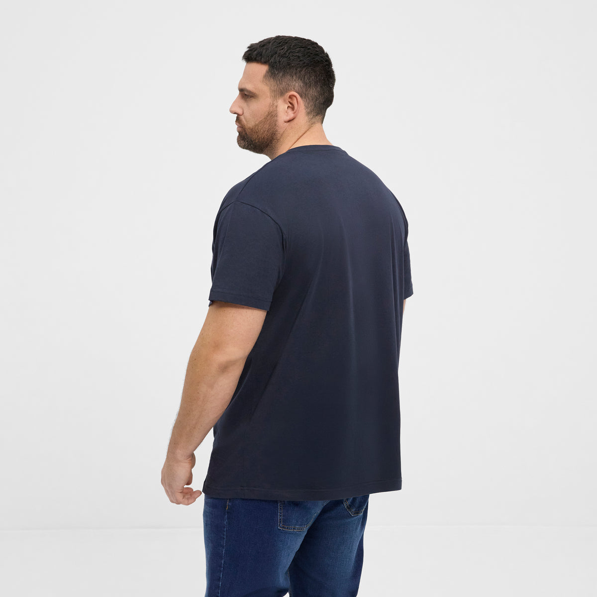 North V-neck Stuttermabolur
