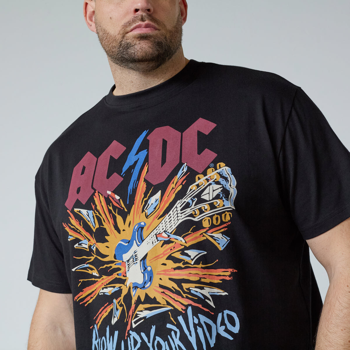 AC/DC Stuttermabolur