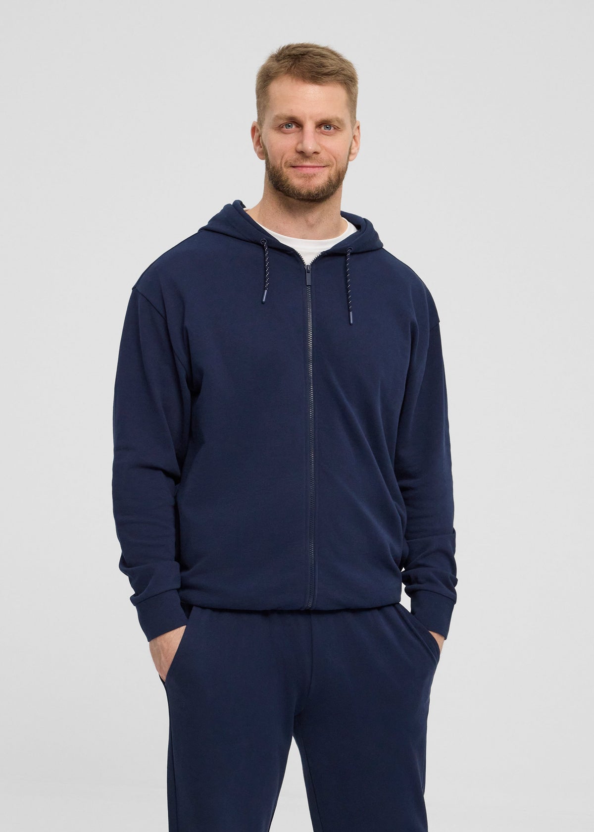 Latitude Zip Hettupeysa