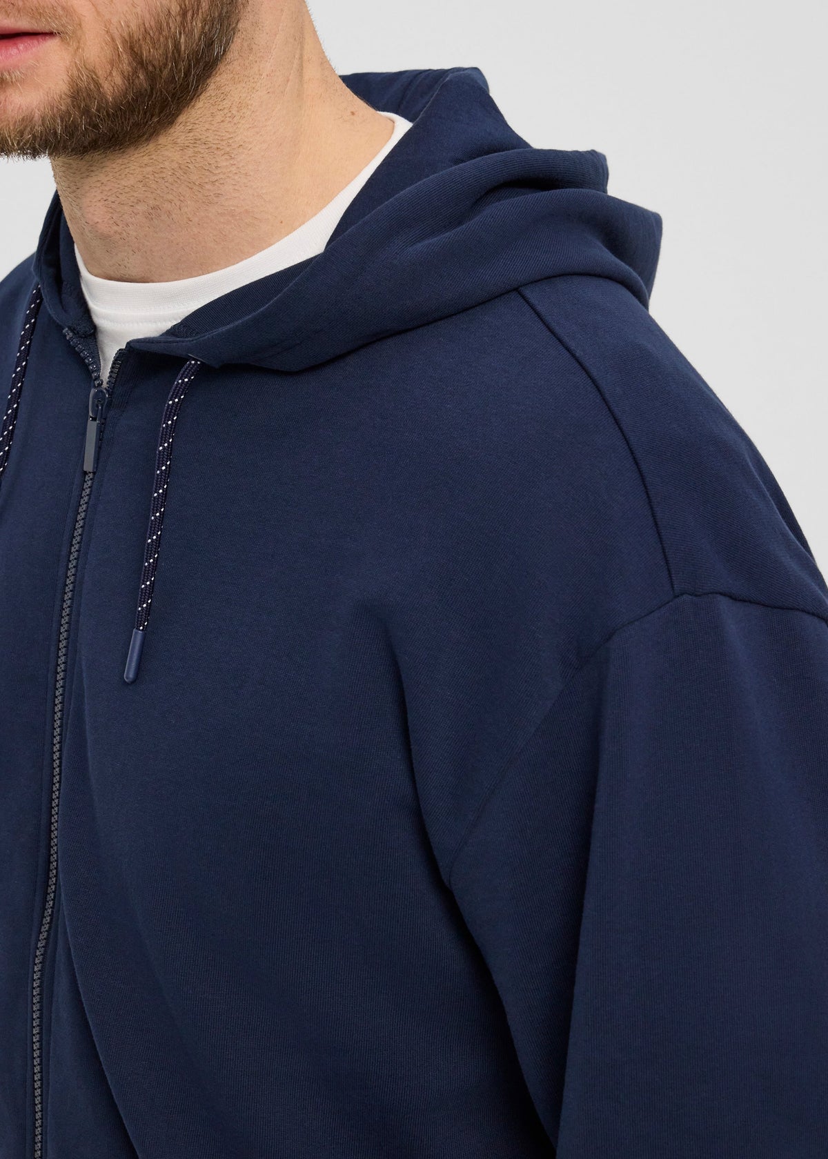 Latitude Zip Hettupeysa