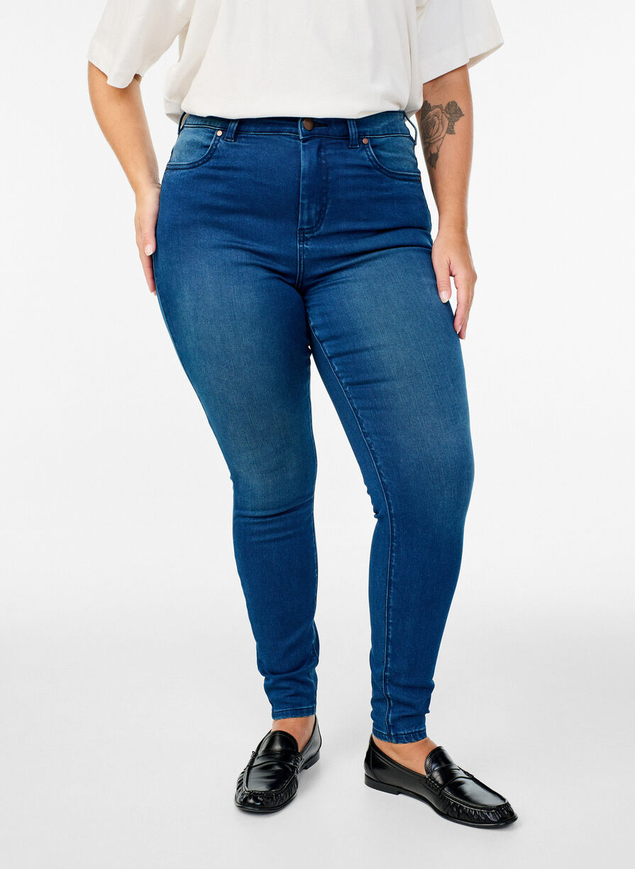 Amy Gallabuxur - Blue Denim