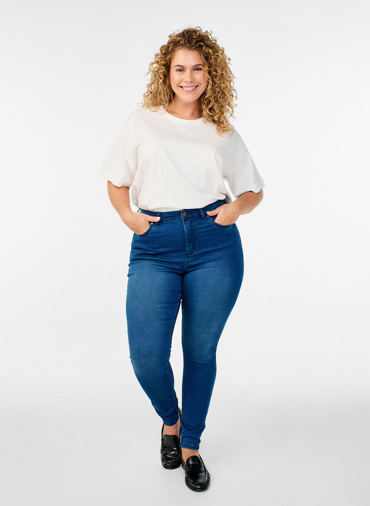 Amy Gallabuxur - Blue Denim