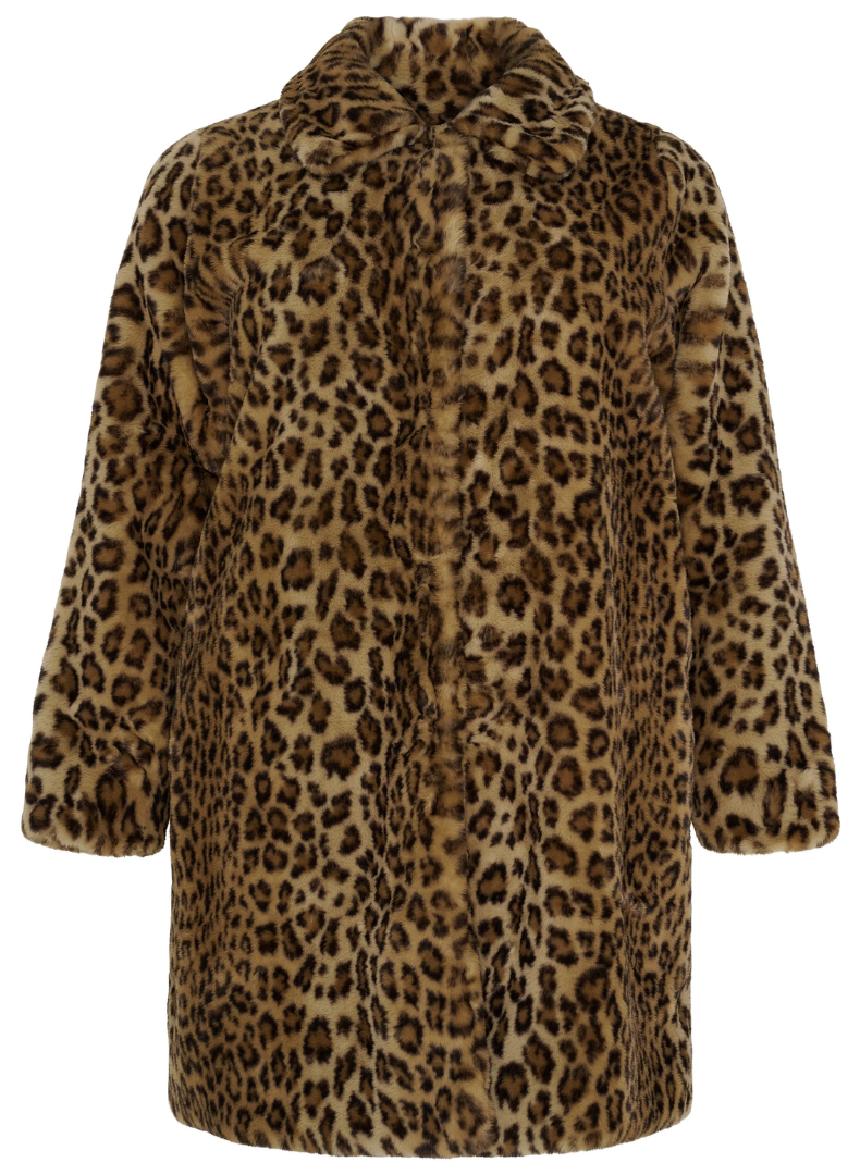 Faux Leopard Pels