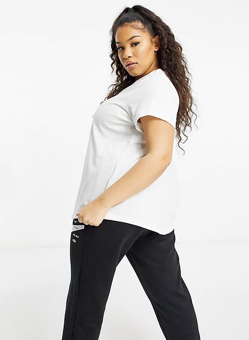 Essential Stutterma - The Nike Tee