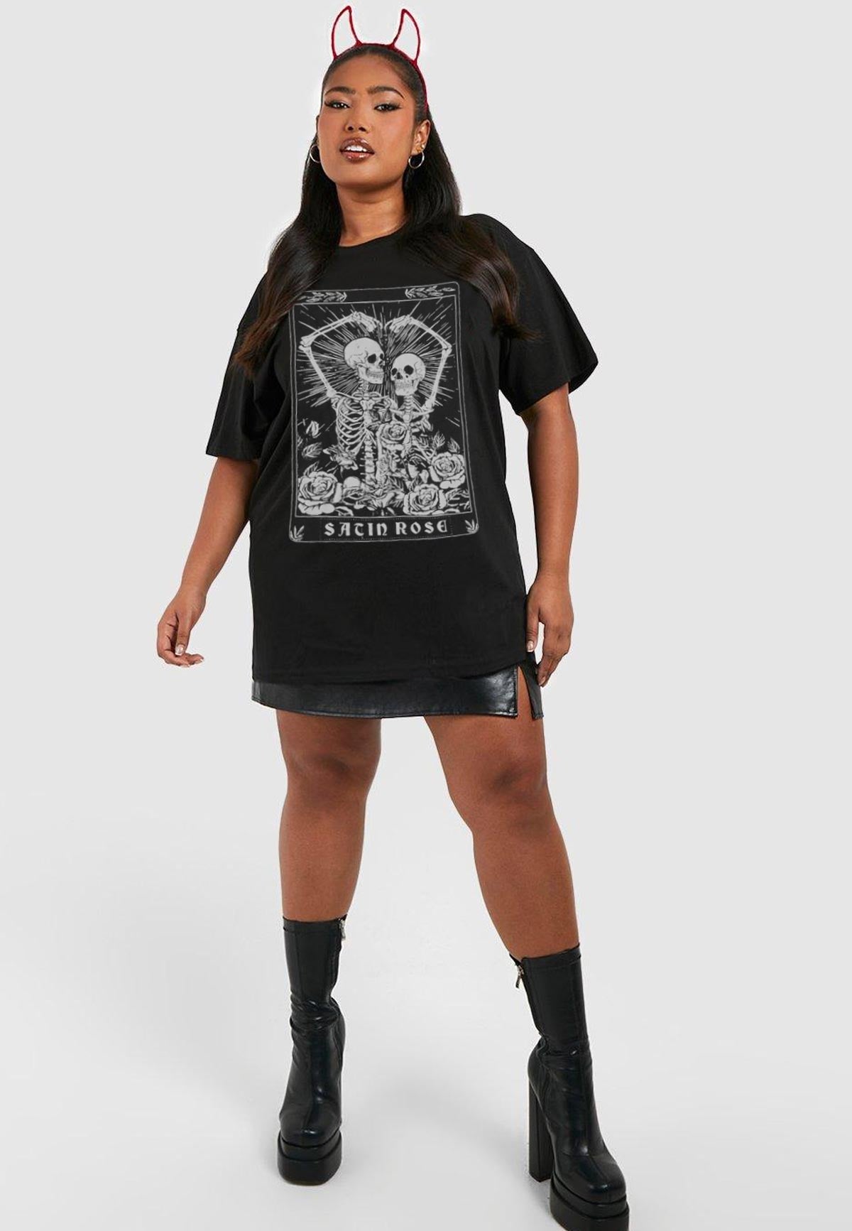 Tarot Lovers Síður Stuttermabolur