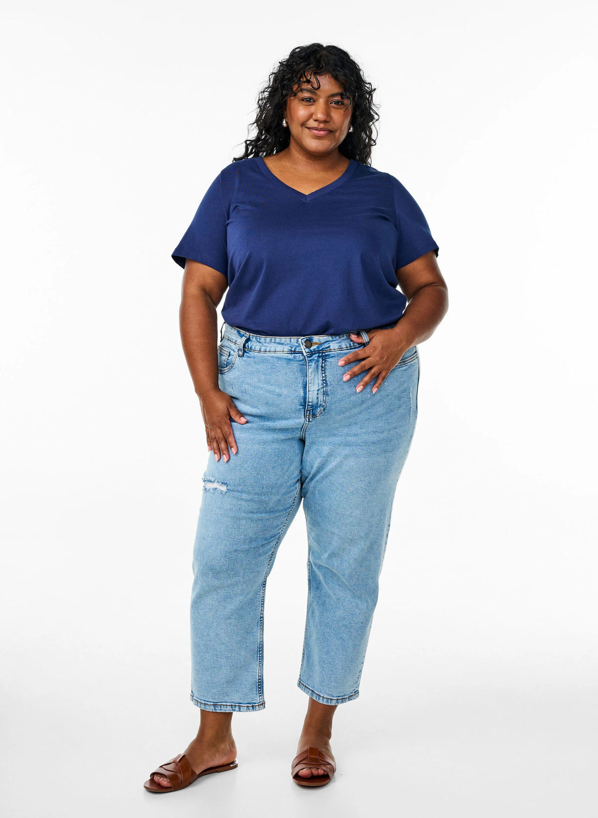 Charlin V-neck Bolur